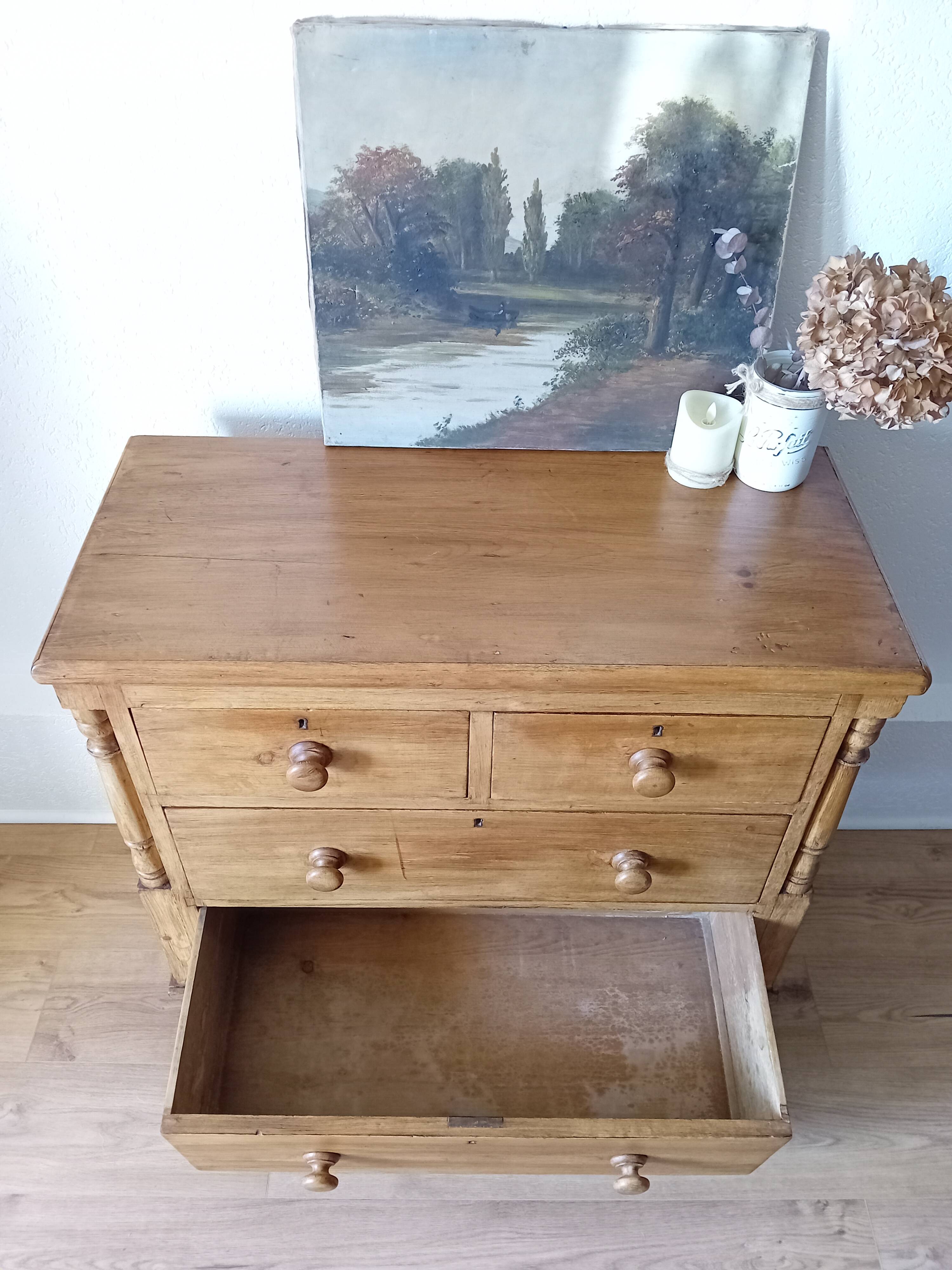 Commode anglaise