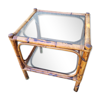 Table basse rotin et verre fumée