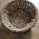 Woven round basket