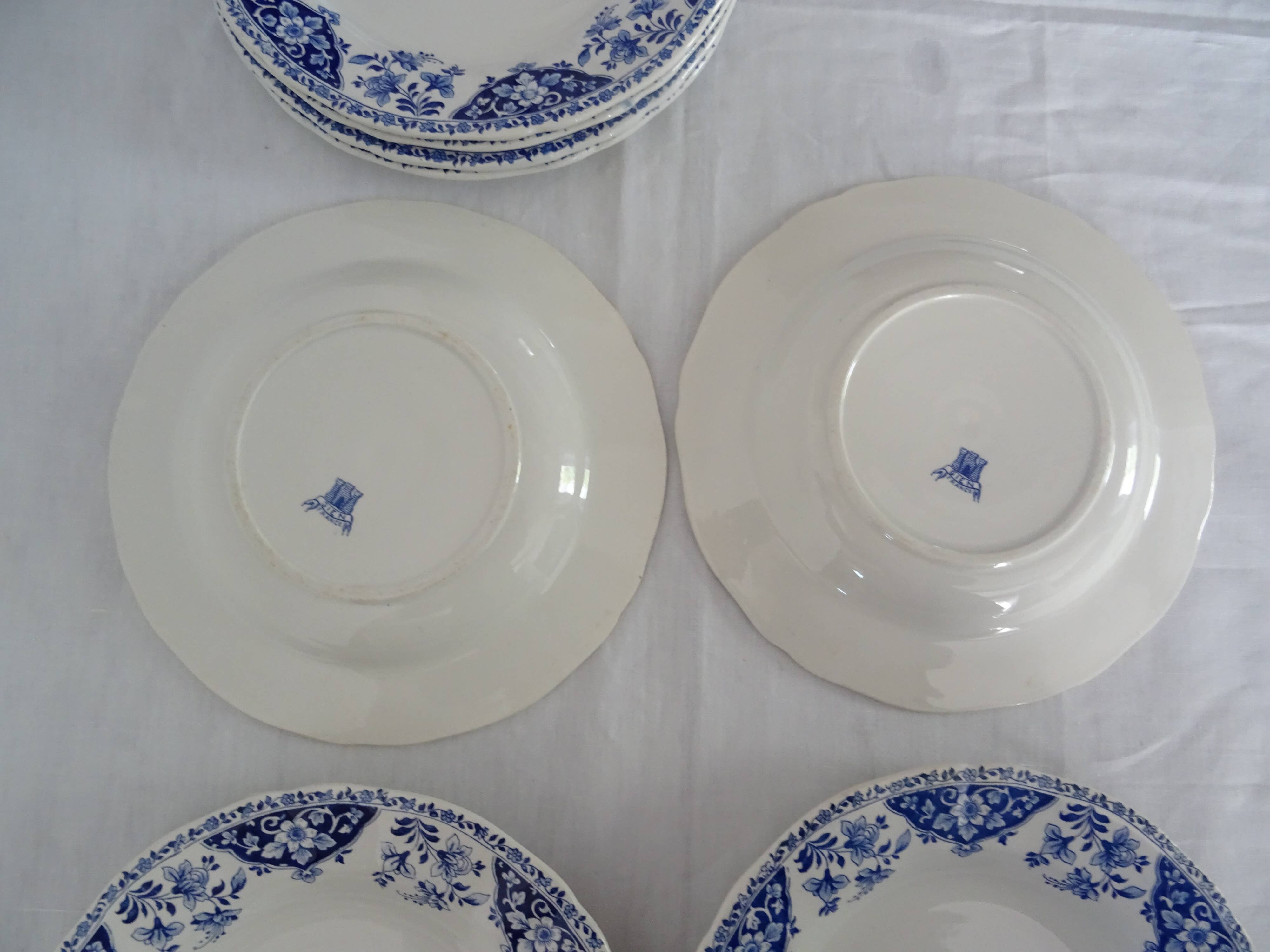 8 plates 160223 gien blue flowers 4 flat & 4 hollow