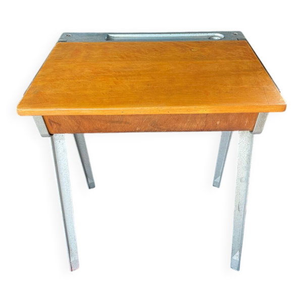 Bureau enfant moderniste