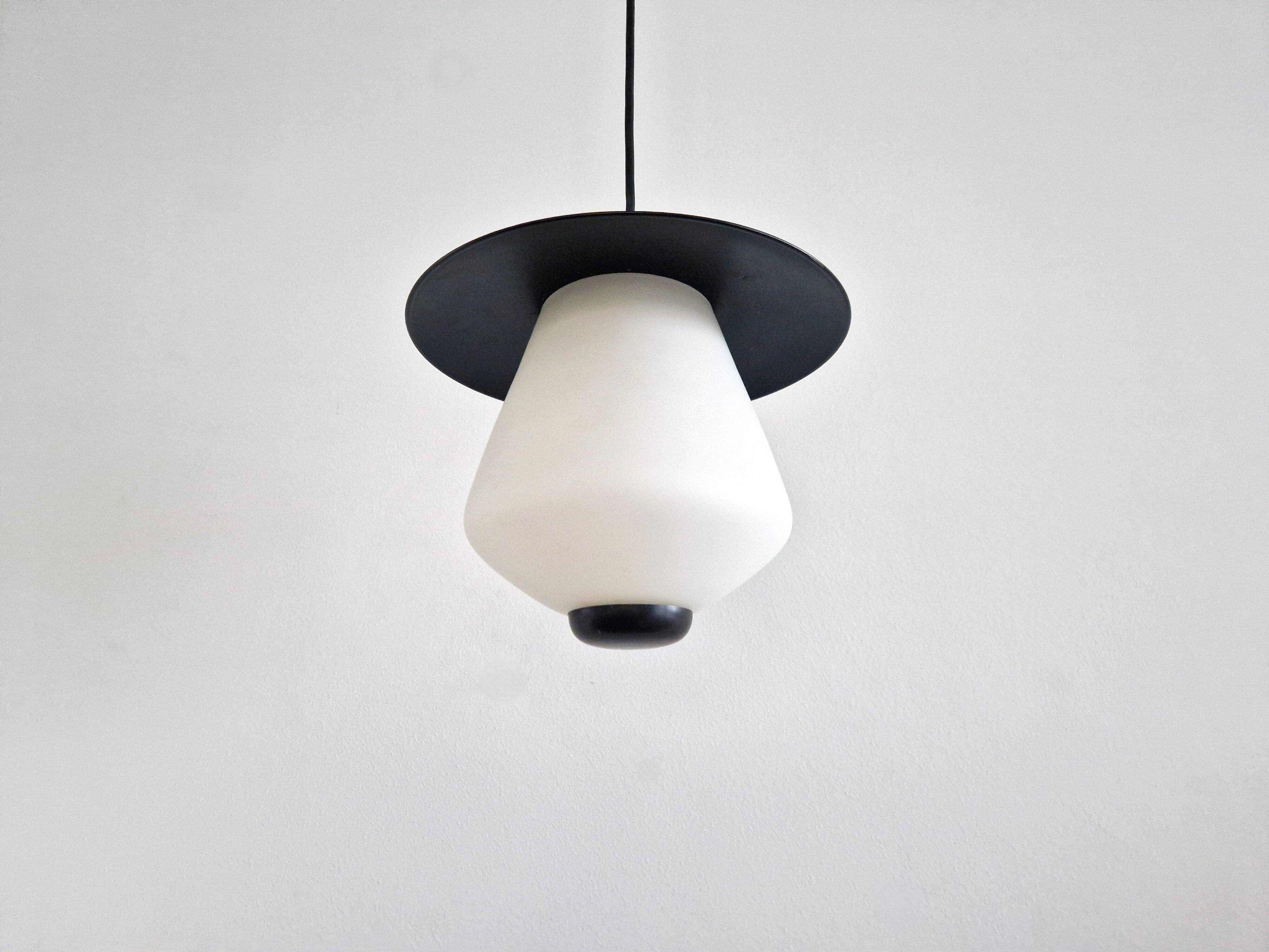 Set of 2 pendant lamps in black and white, 1950's