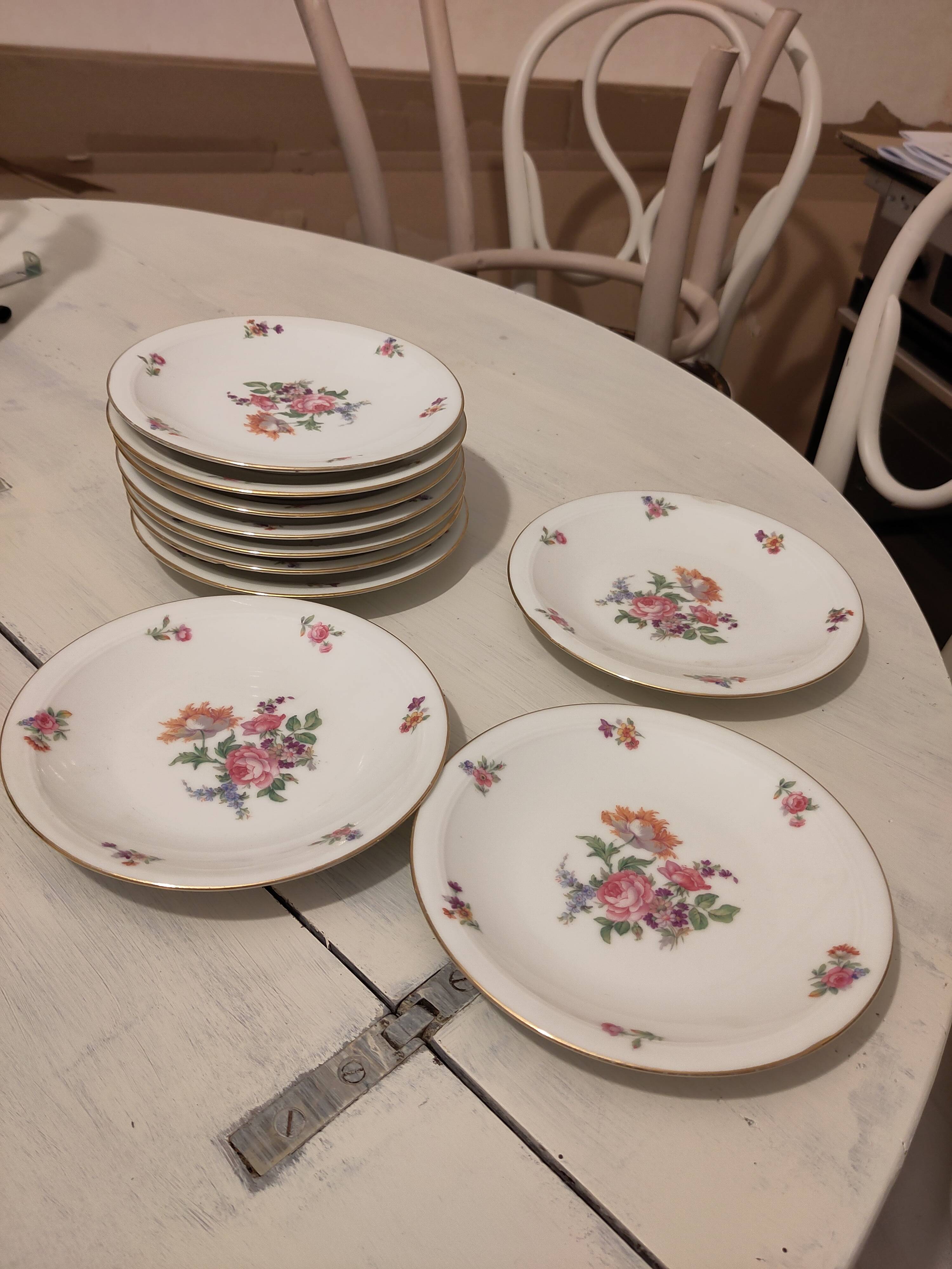 10 dessert plates