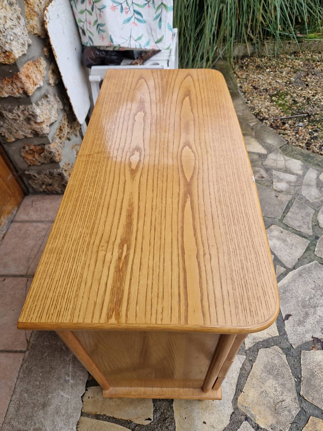 Commode en rotin vintage
