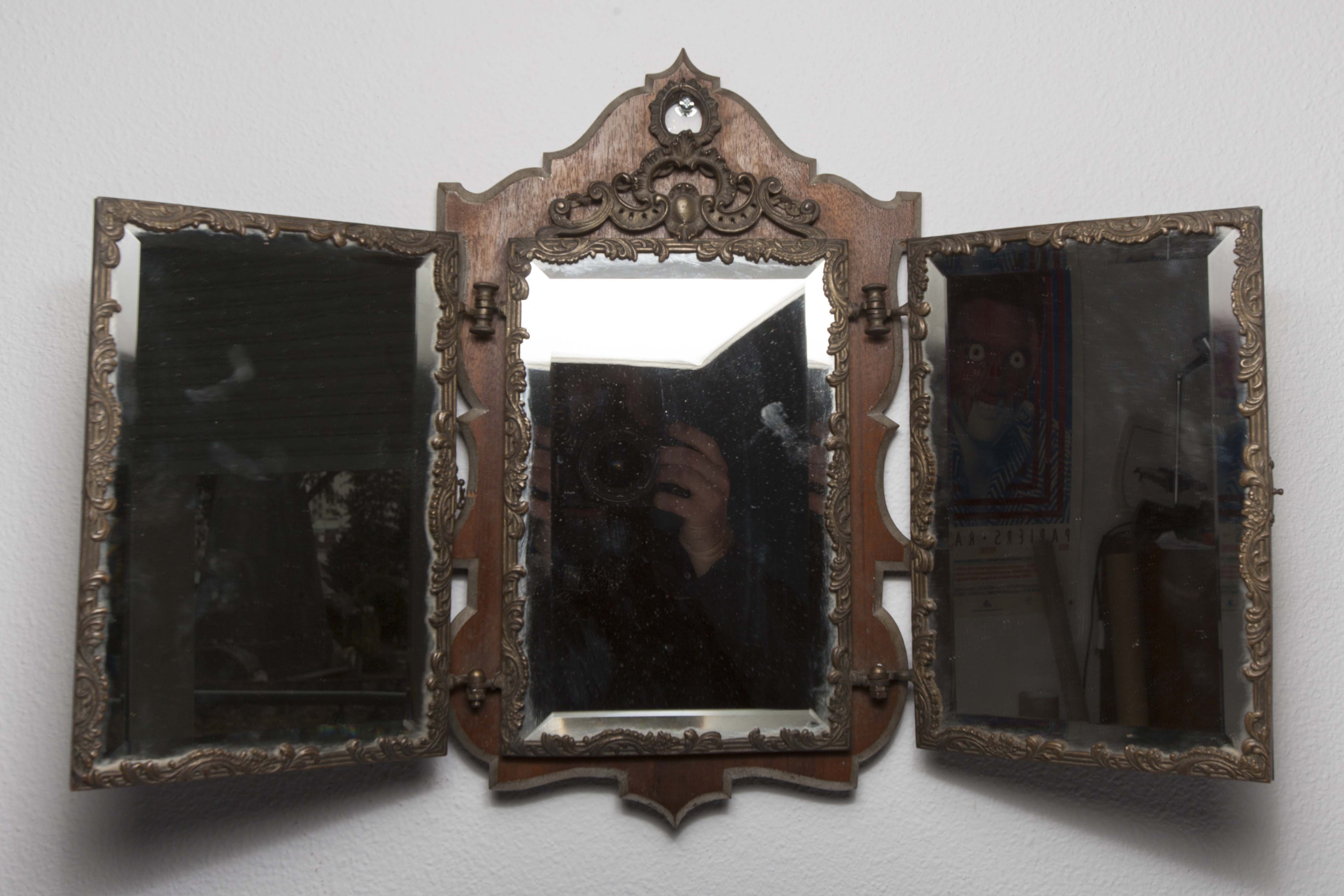 Mirror triptych from the 1940s on base 62x40cm