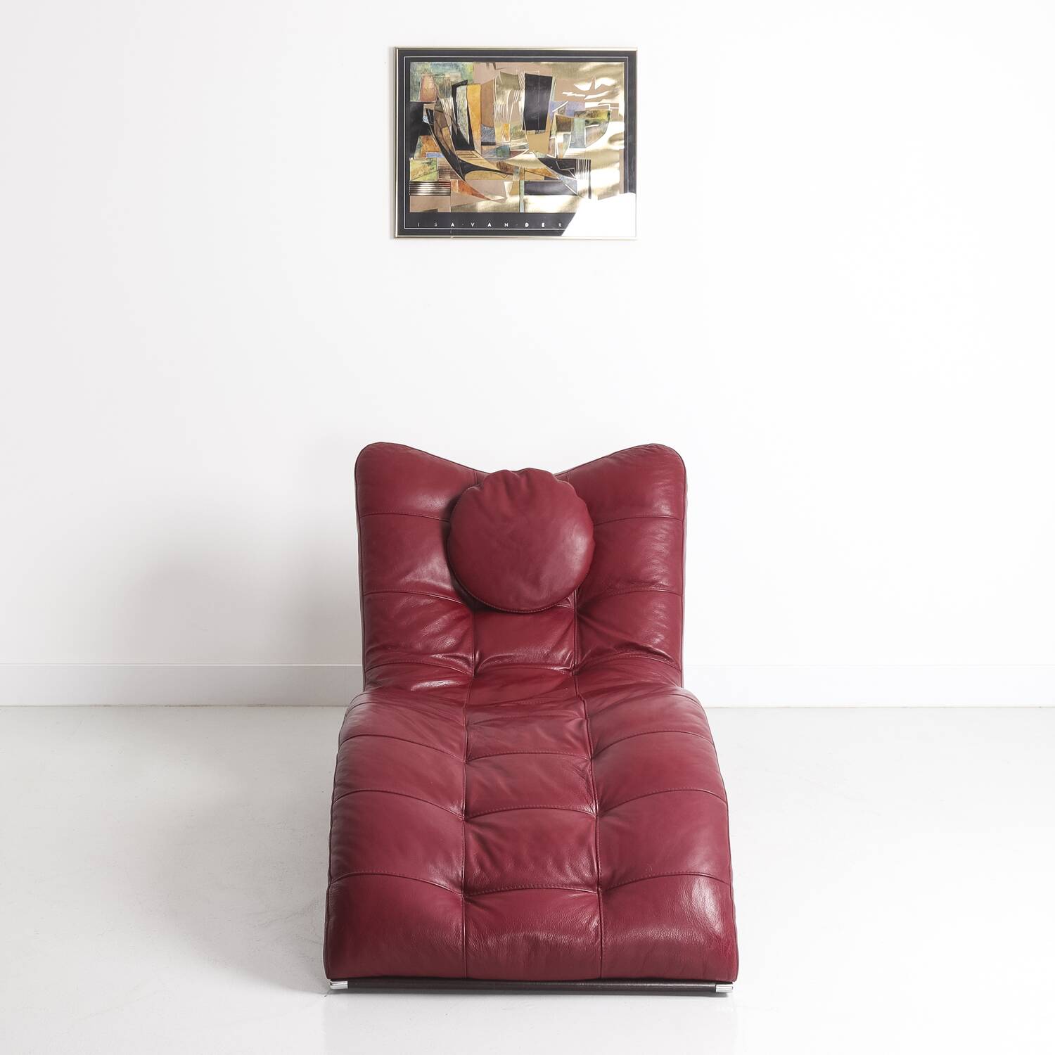 Italian leather chaise longue by Contempo