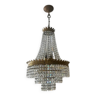 Hot air balloon chandelier in brass and crystal pendants