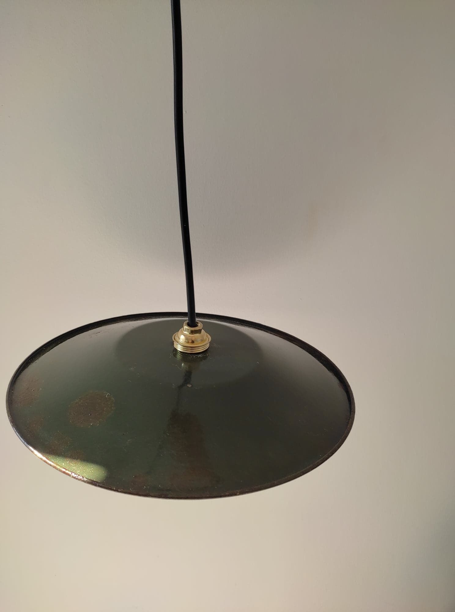 Old suspension in green enamelled sheet metal