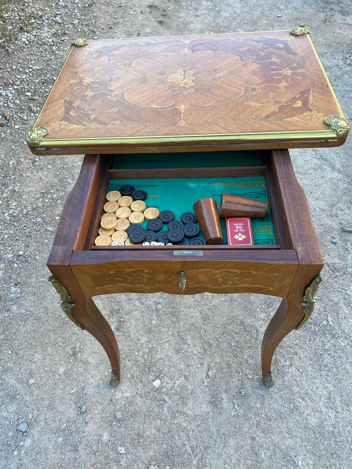 Games table louis XV