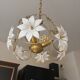 Lustre vintage en verre de Murano à fleurs opaline et laiton – 1970 (É
