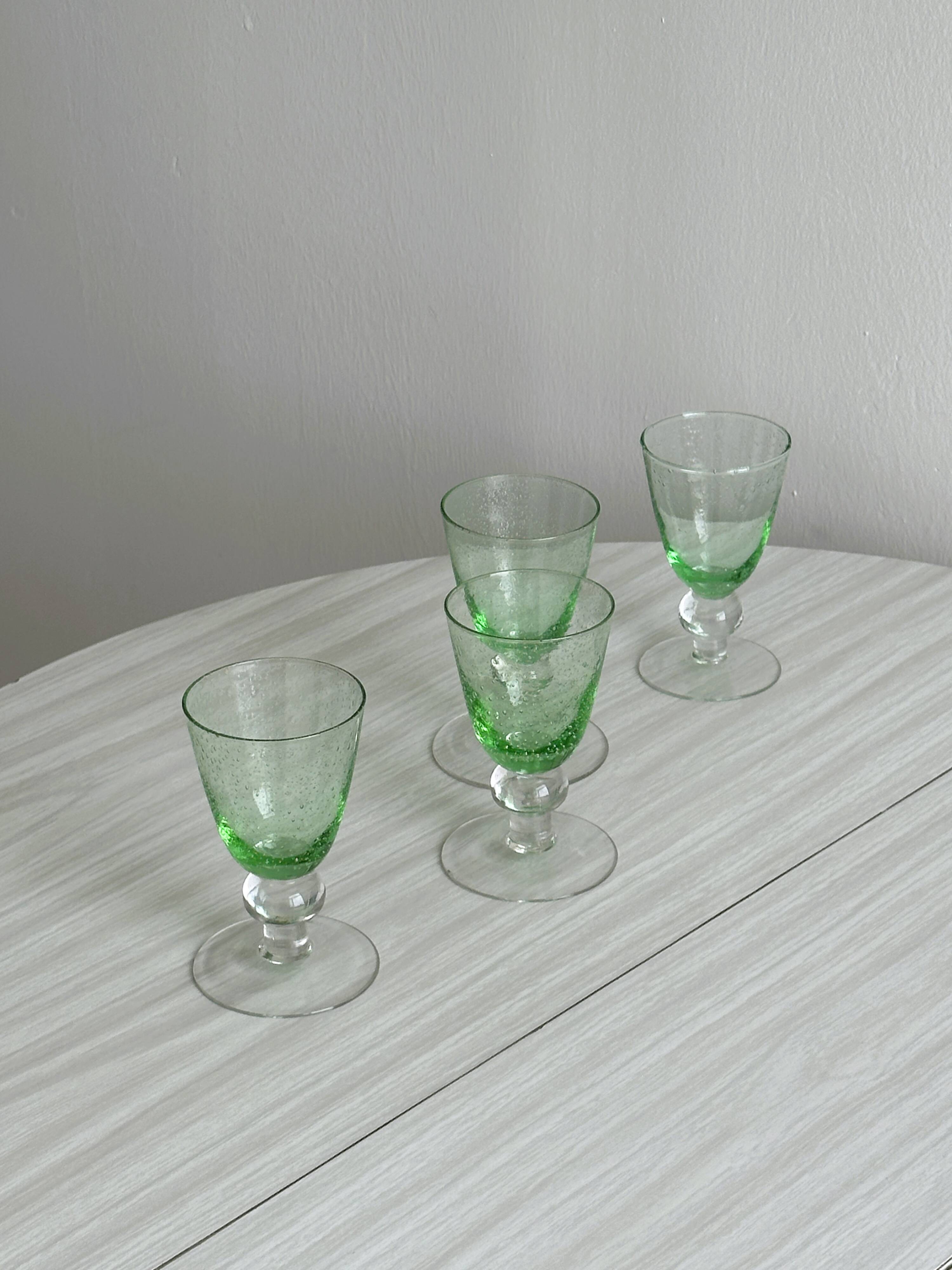 4 water glasses