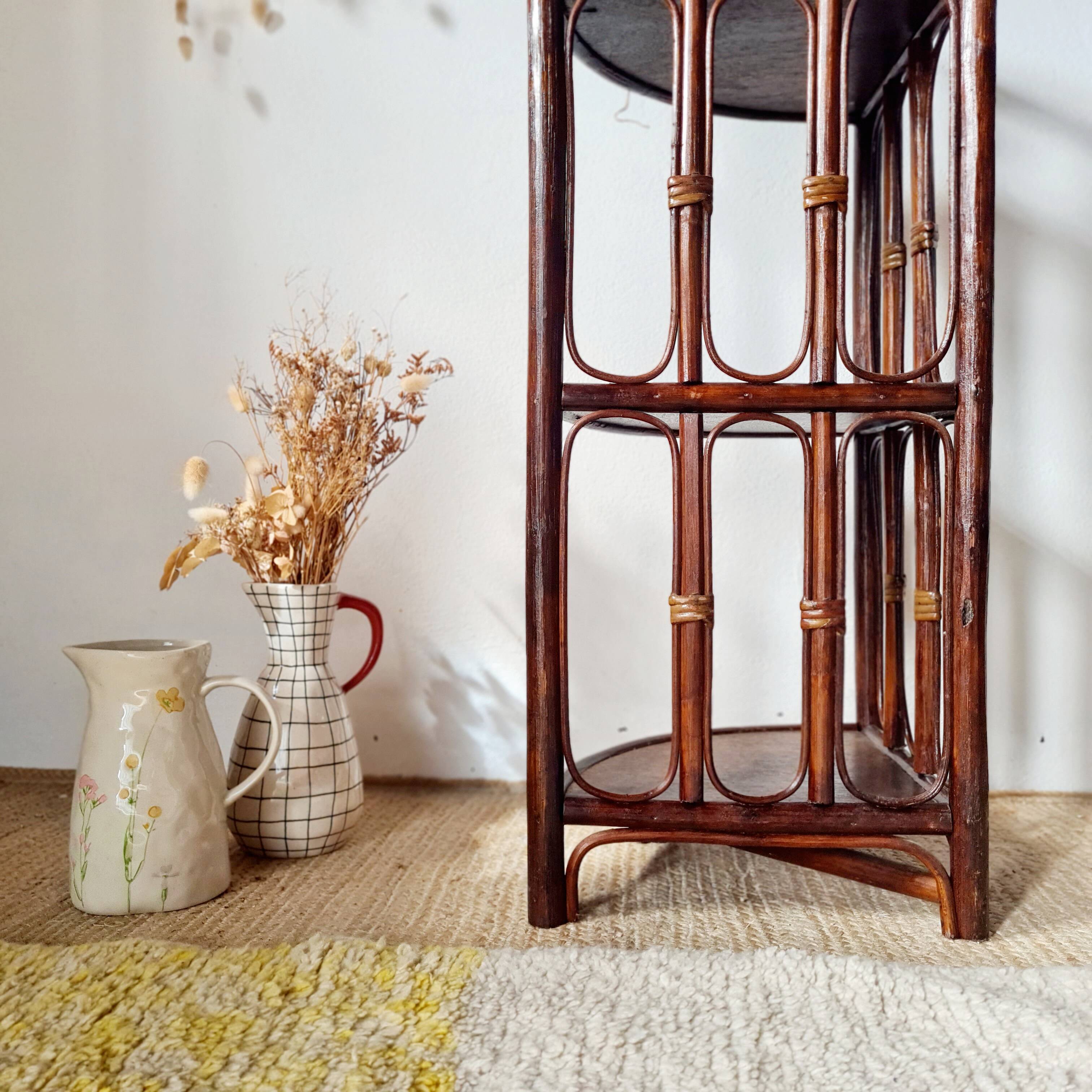 Vintage rattan corner shelf - antique bookcase
