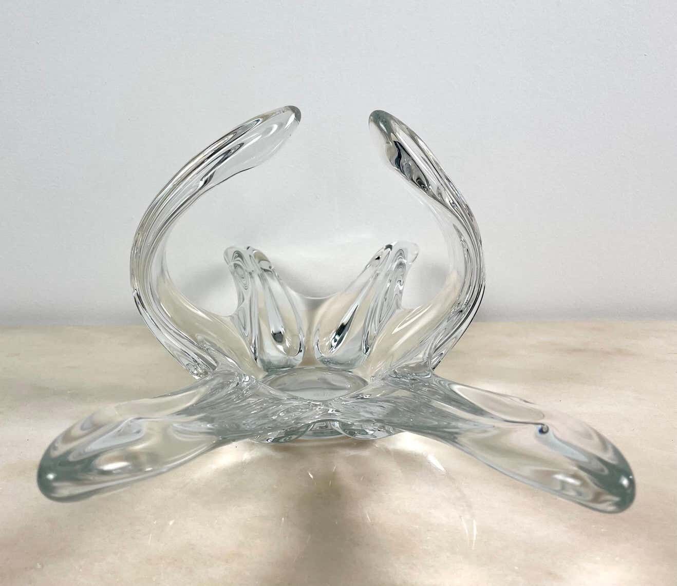 Adorable fruit bowl or centerpiece or flower bowl in translucent crystal - 1960