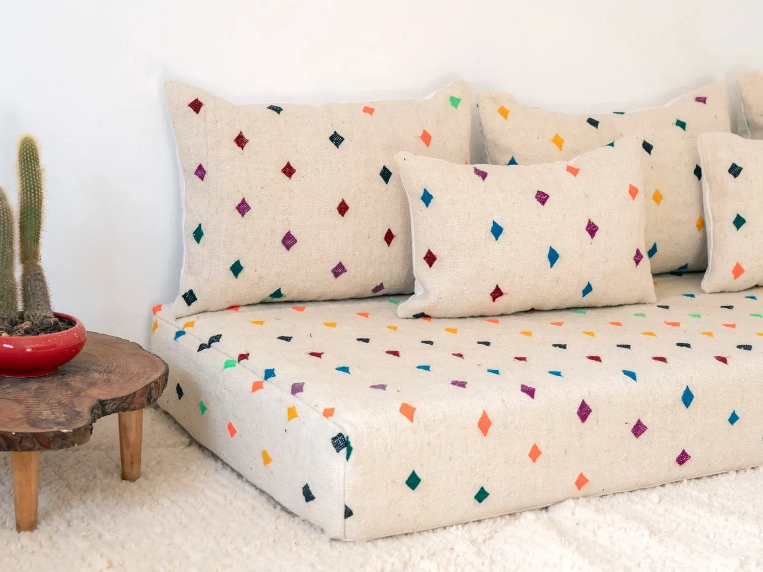 Modern sofa 180 cm // 6 feet