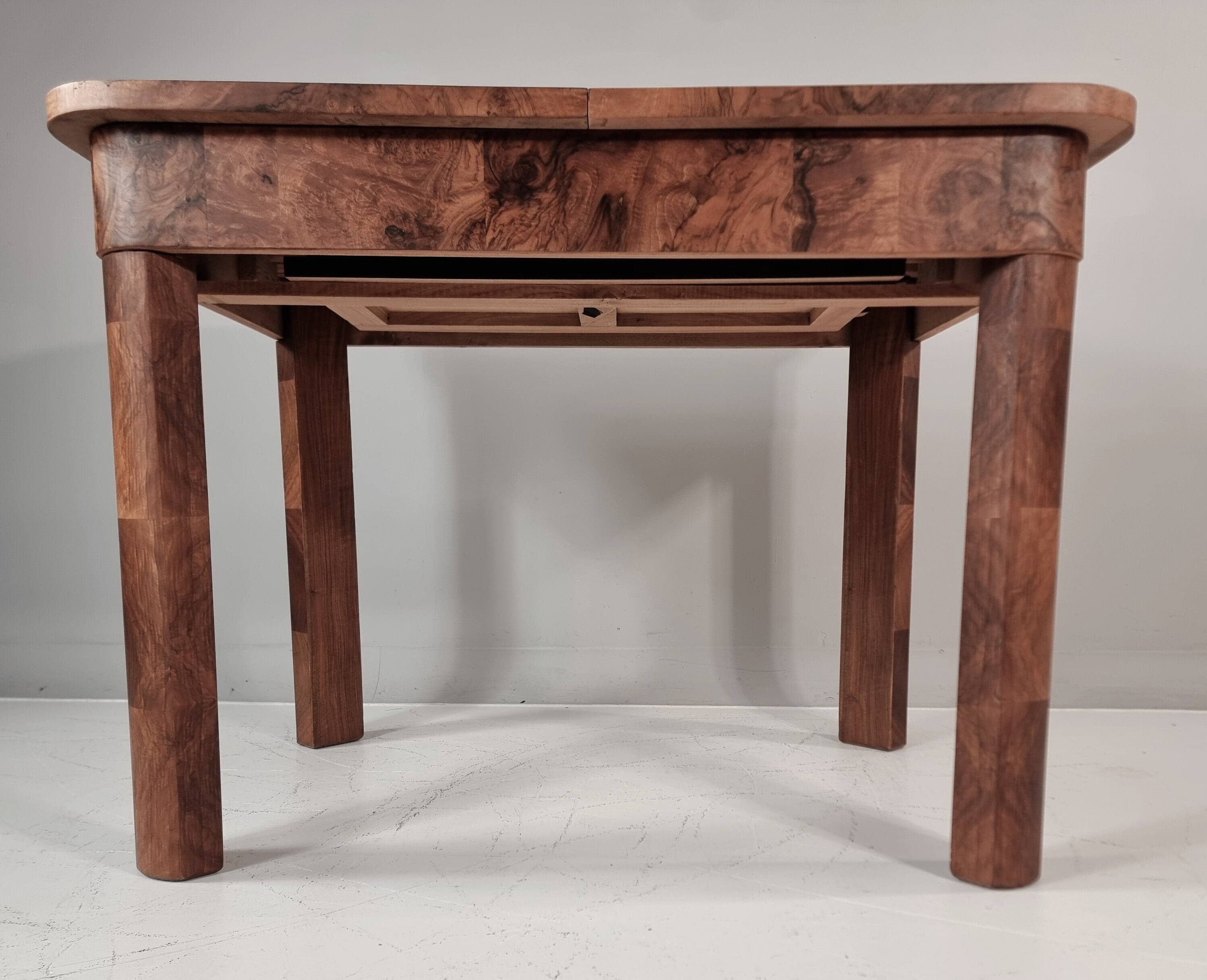 Art Deco dining table in walnut, 1960s