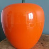 Ice bucket apple