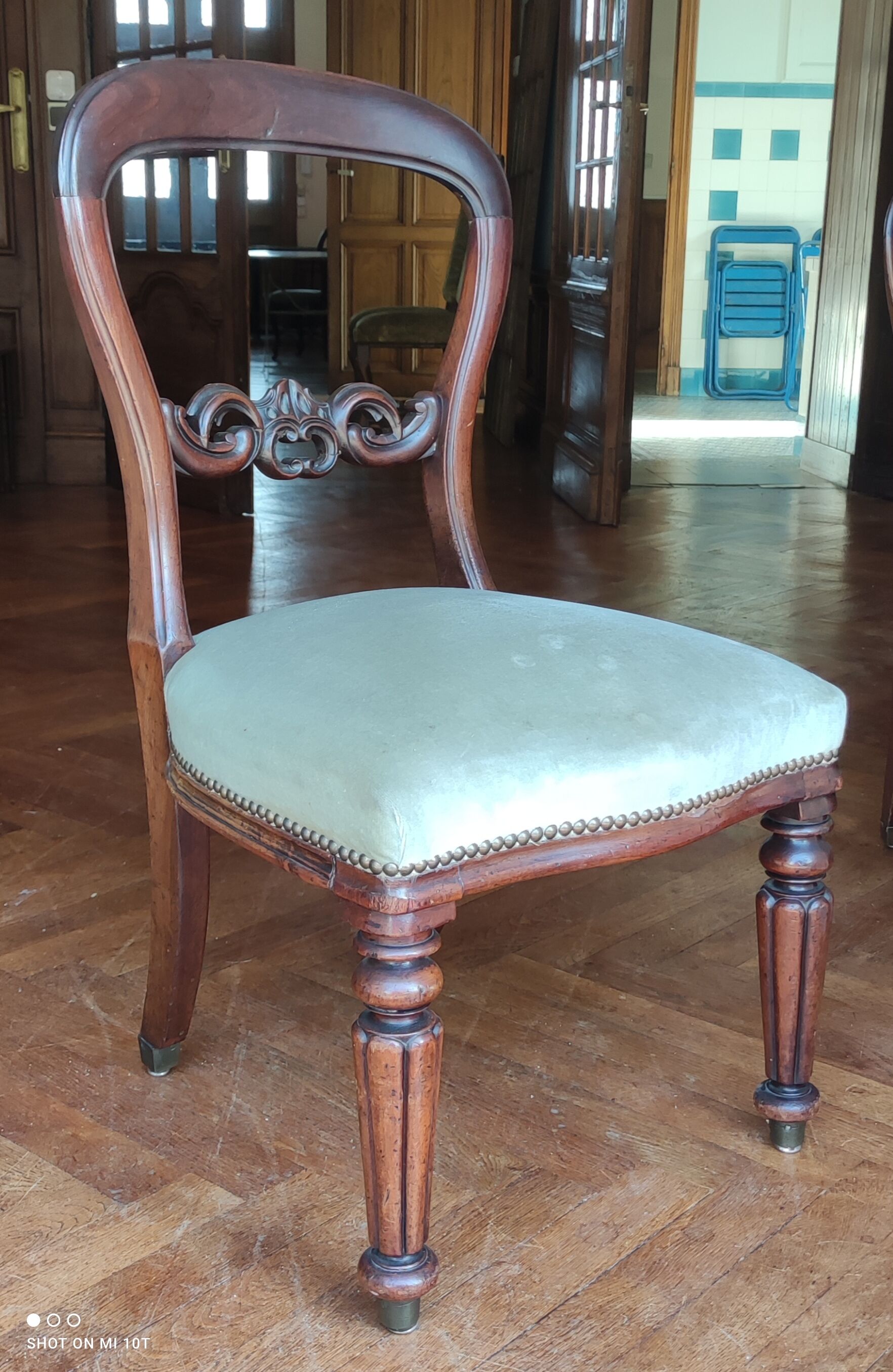 Series of 3 mahogany chairs 19th century