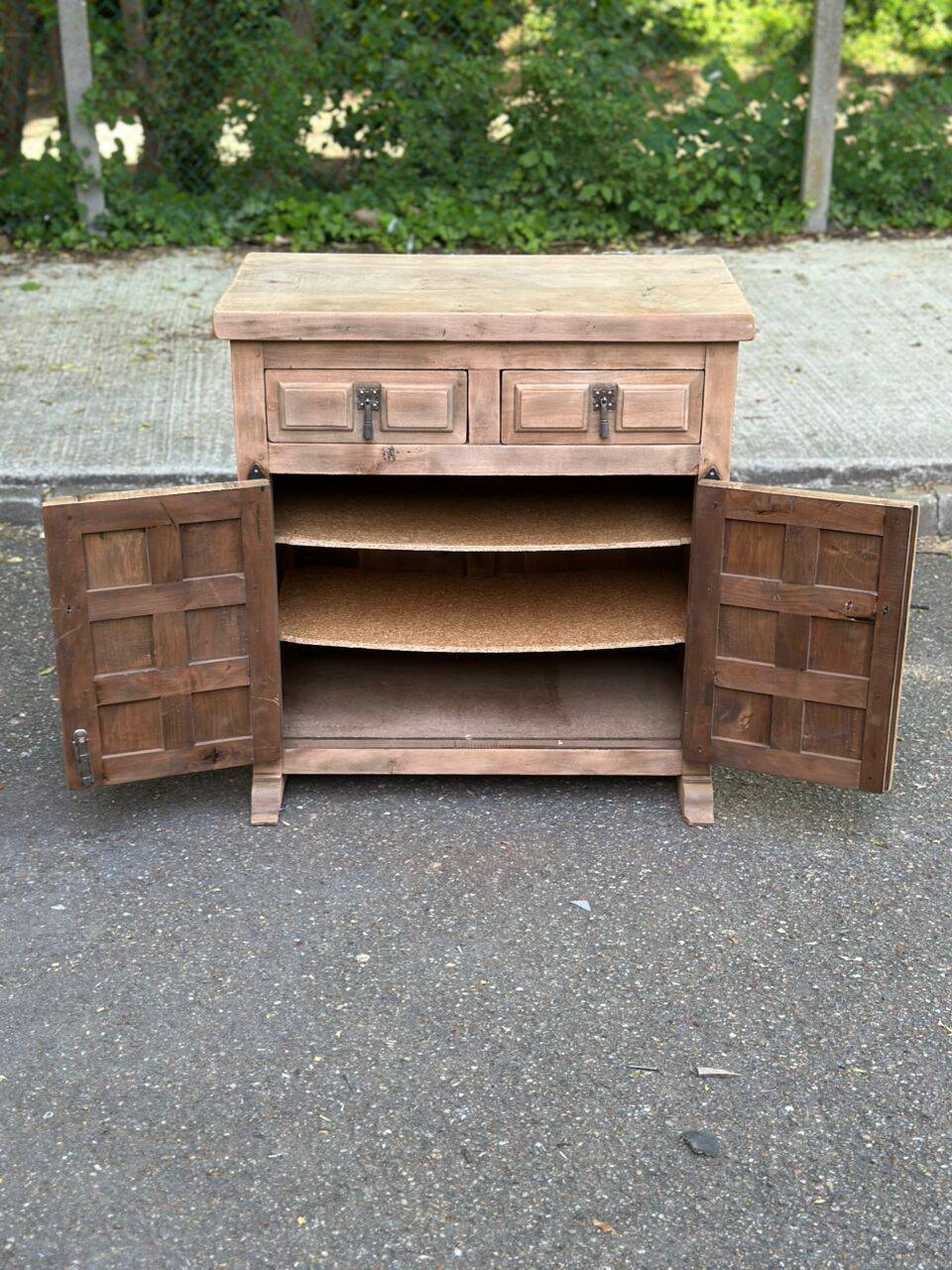 Renovated Spanish chest of drawers in solid walnut from the 1950s.