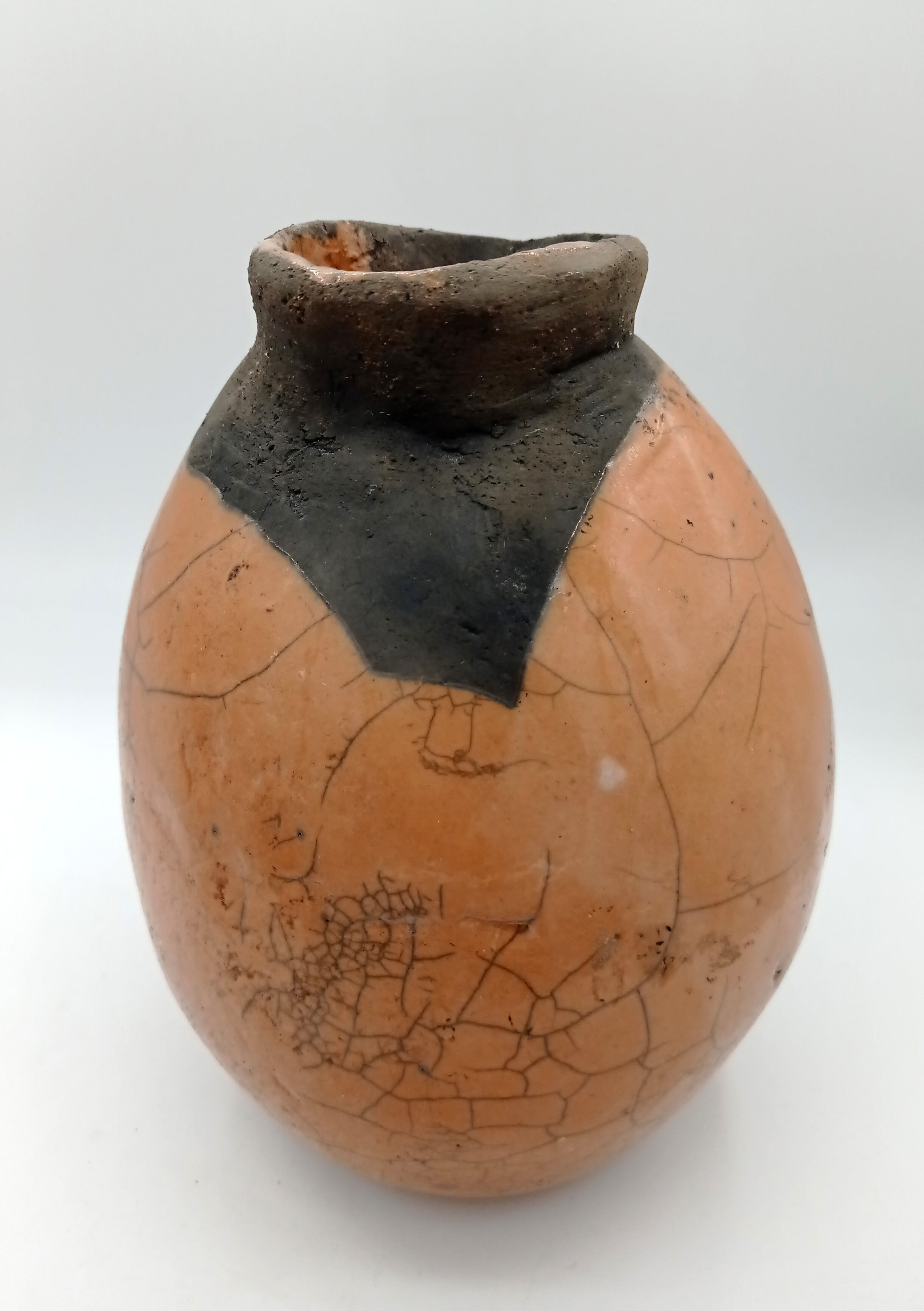 Vase en raku signé