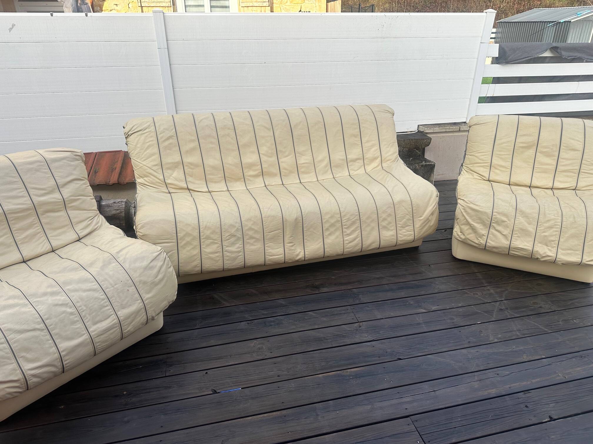 Sofa + 2 leather armchairs