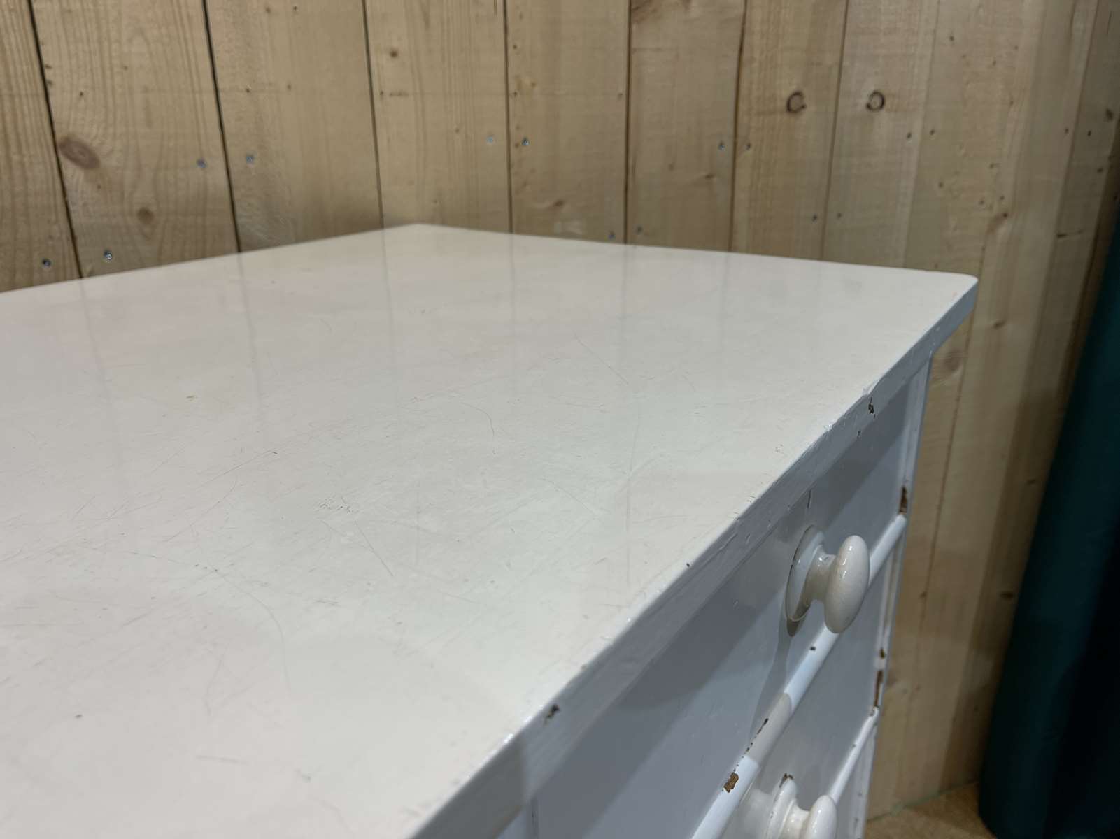 Victorian chest of drawers nineteenth in ash