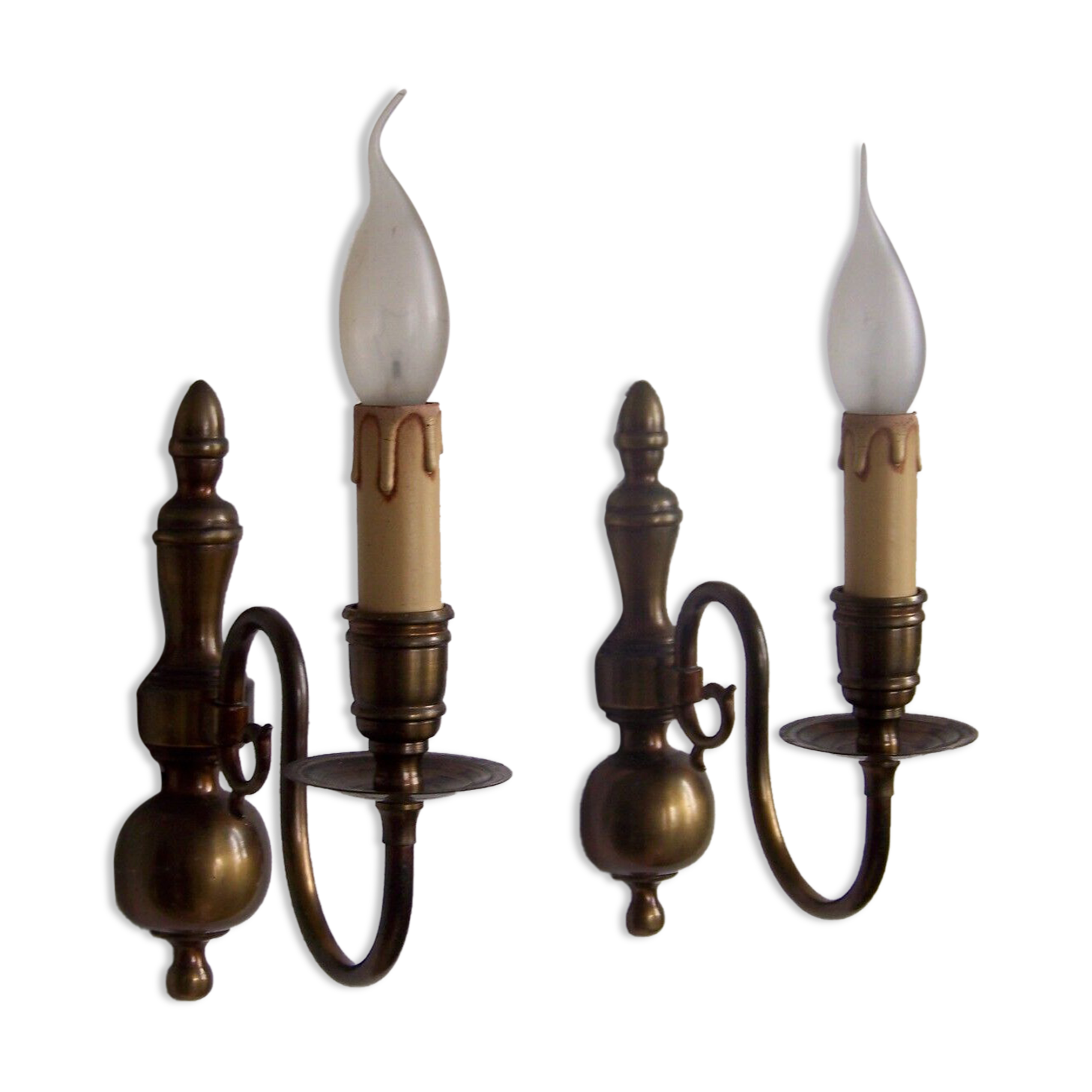 Pair of metal wall sconces