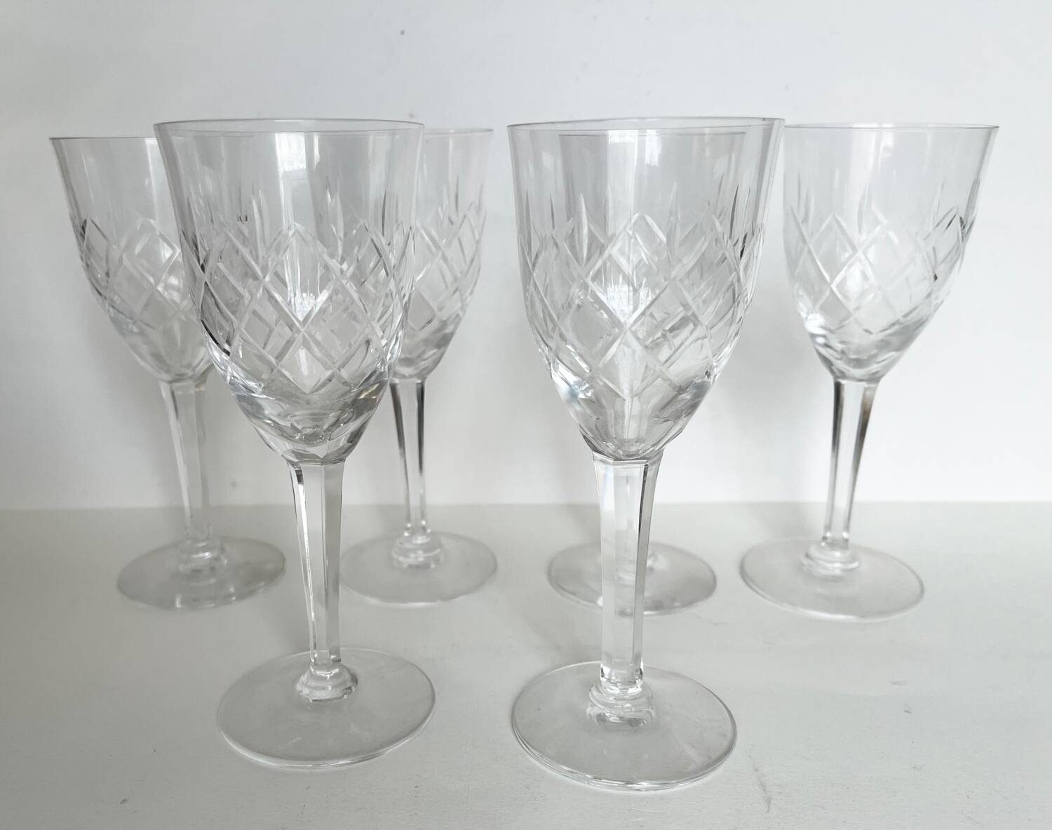 6 crystal wine glasses