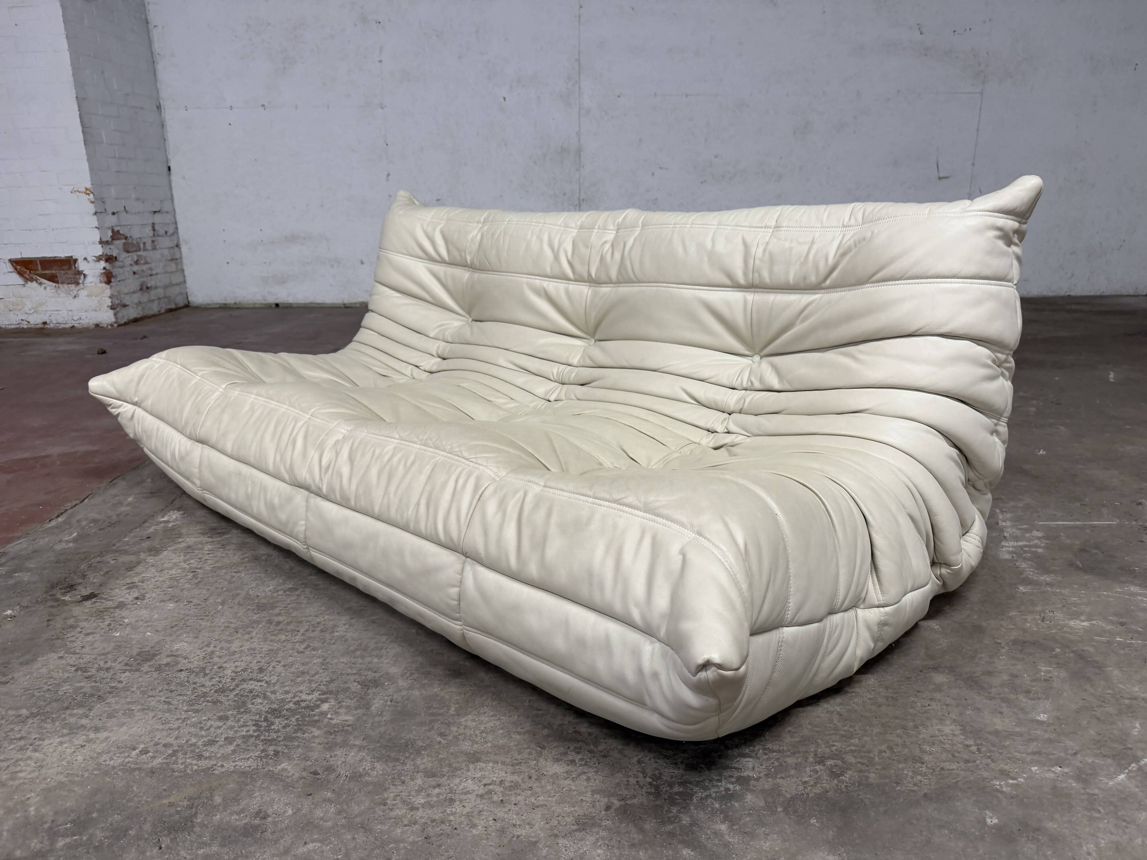 100% authentic ligne roset togo 3-seater beige leather in top condition!
