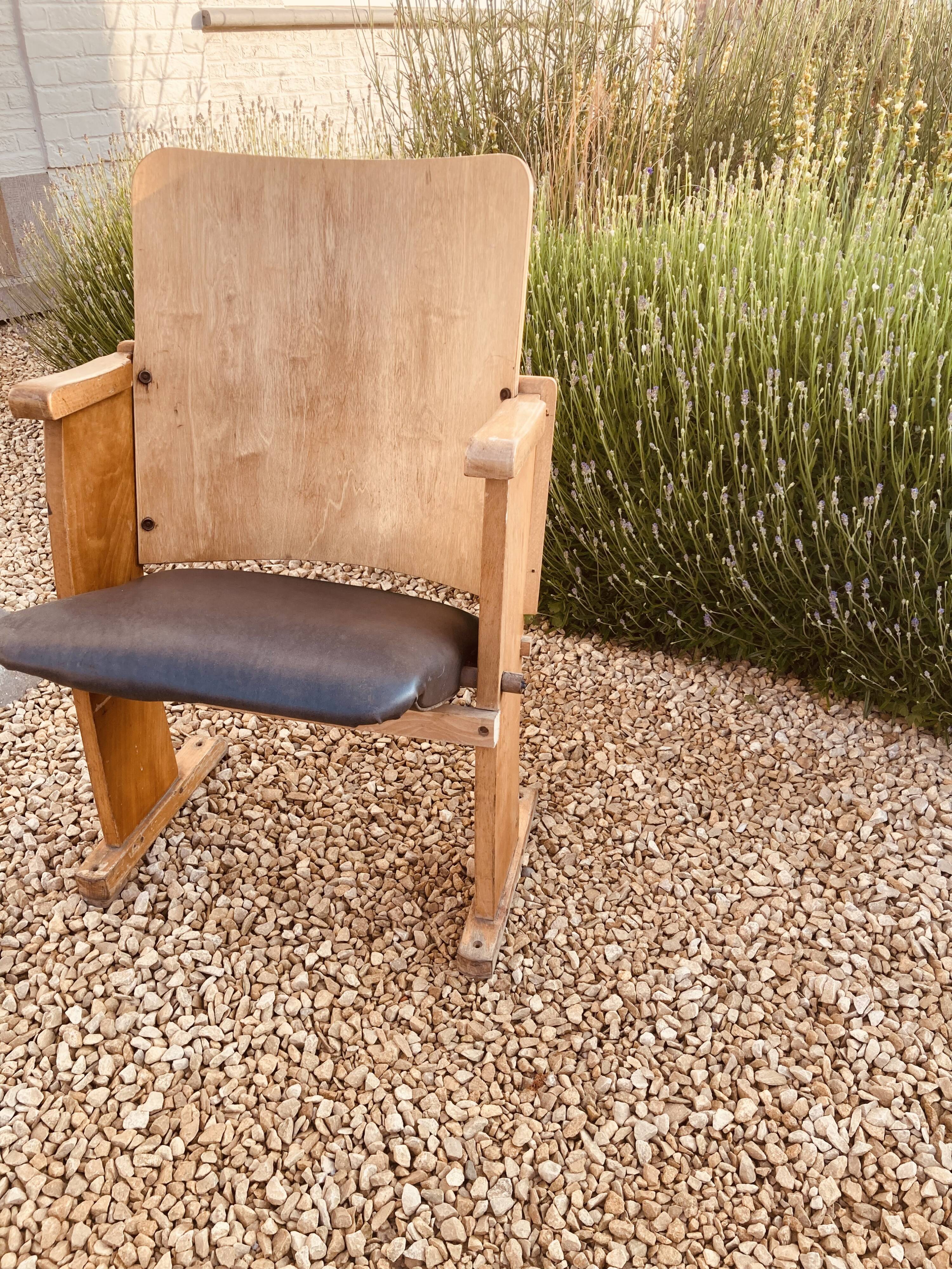 Chaise de cinéma 1920 en bois et skai