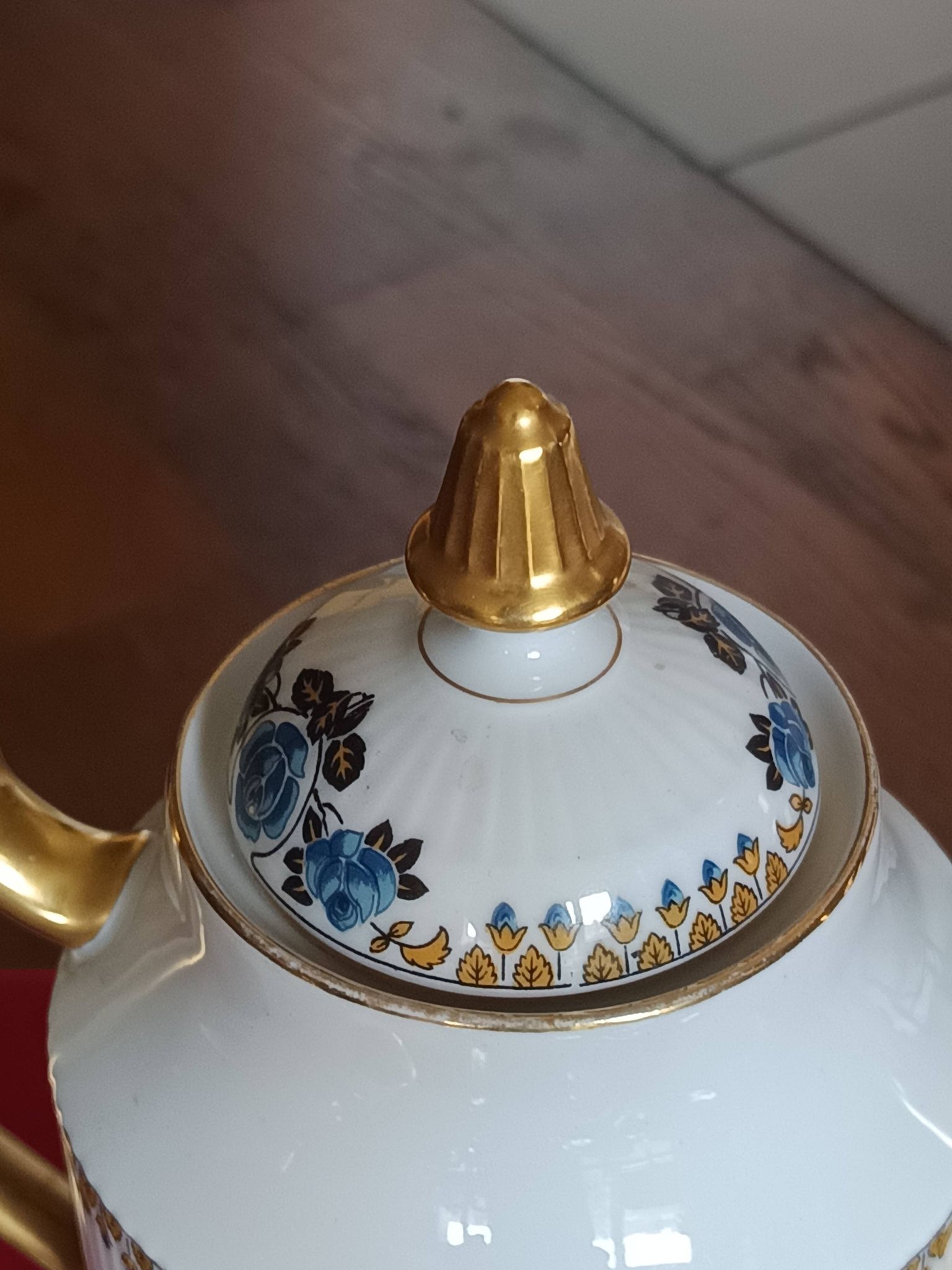 Antique Limoges porcelain coffee/tea service – 14 pieces with blue rose decoration.