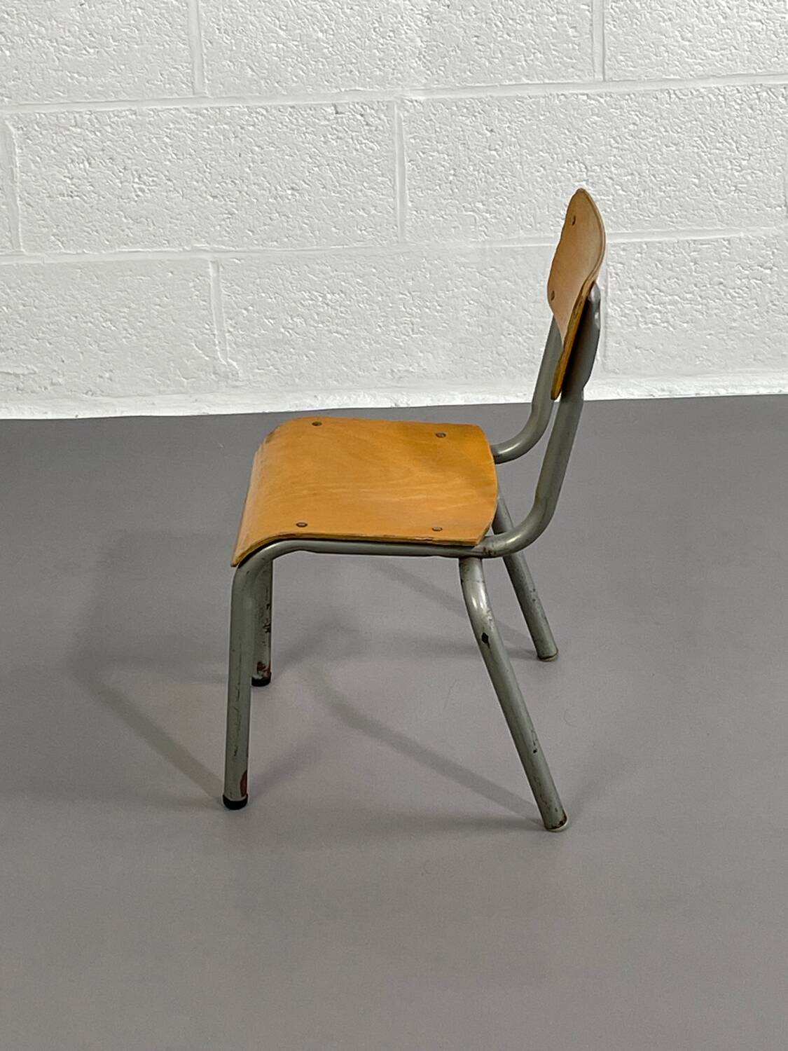 Mullca school chair
