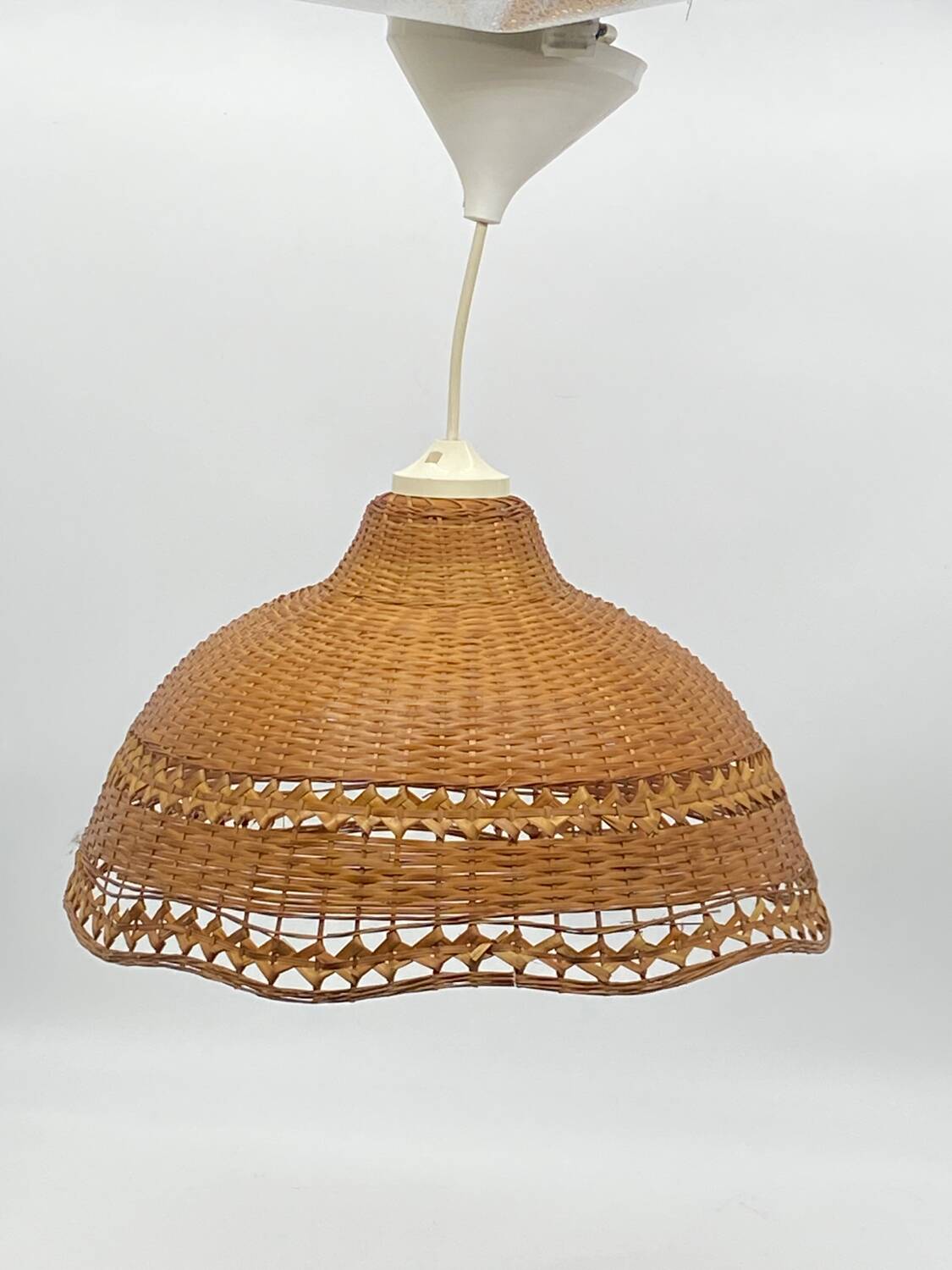 Suspension / Rattan lamp / wicker / natural fibers, vintage