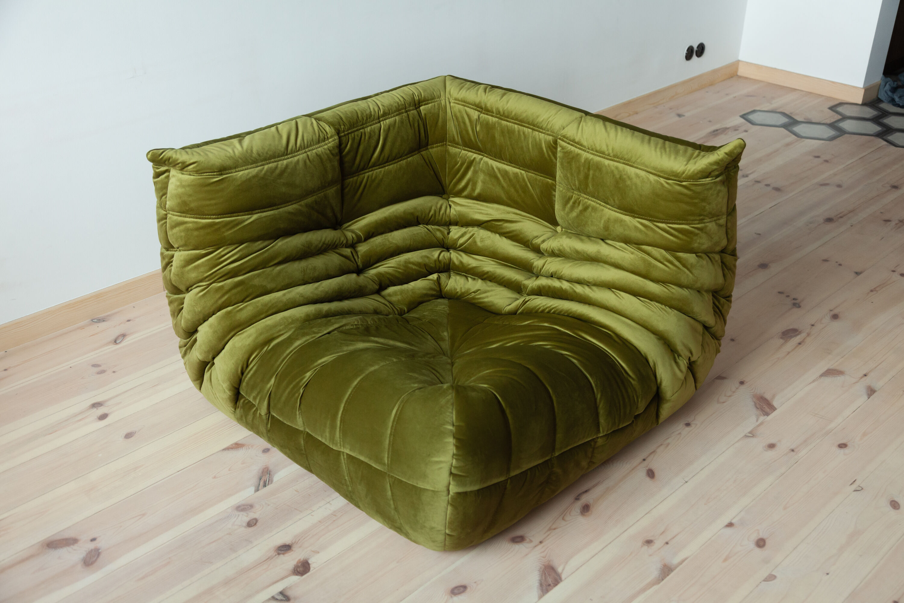 Togo sofa set model designed by Michel Ducaroy 1973