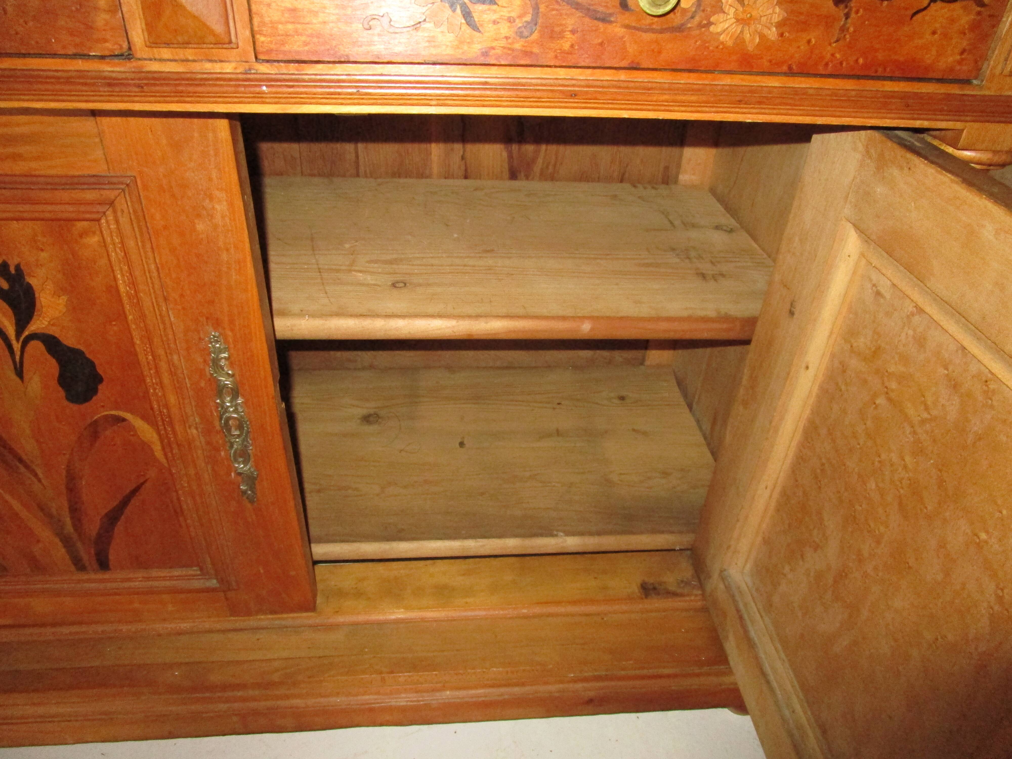 Meuble de salle de bain Art Nouveau