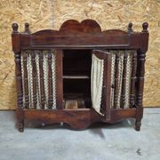Pannetiére / meuble d’appoint a suspendre / noyer / XVIIIeme