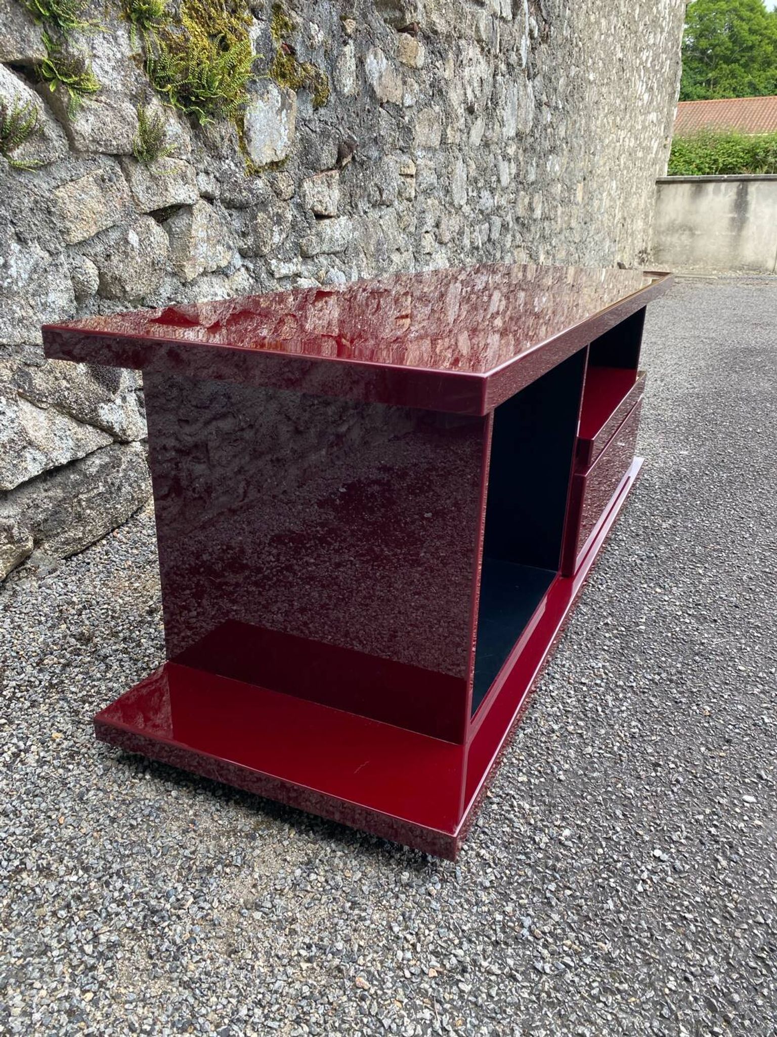 Rectangular plexiglass tv unit, burgundy, wine colour, david lange wine