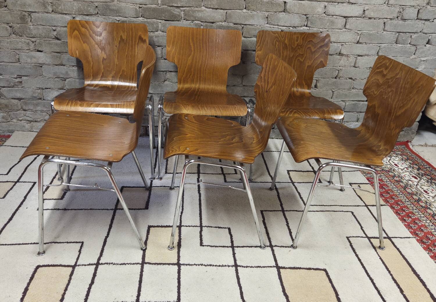6 vintage Scandinavian chairs from the 1970s.