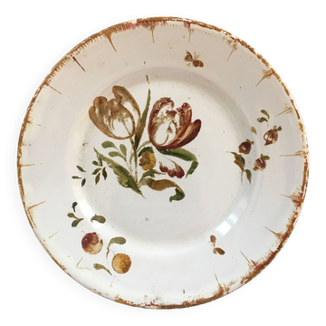 Antique plate with floral decoration