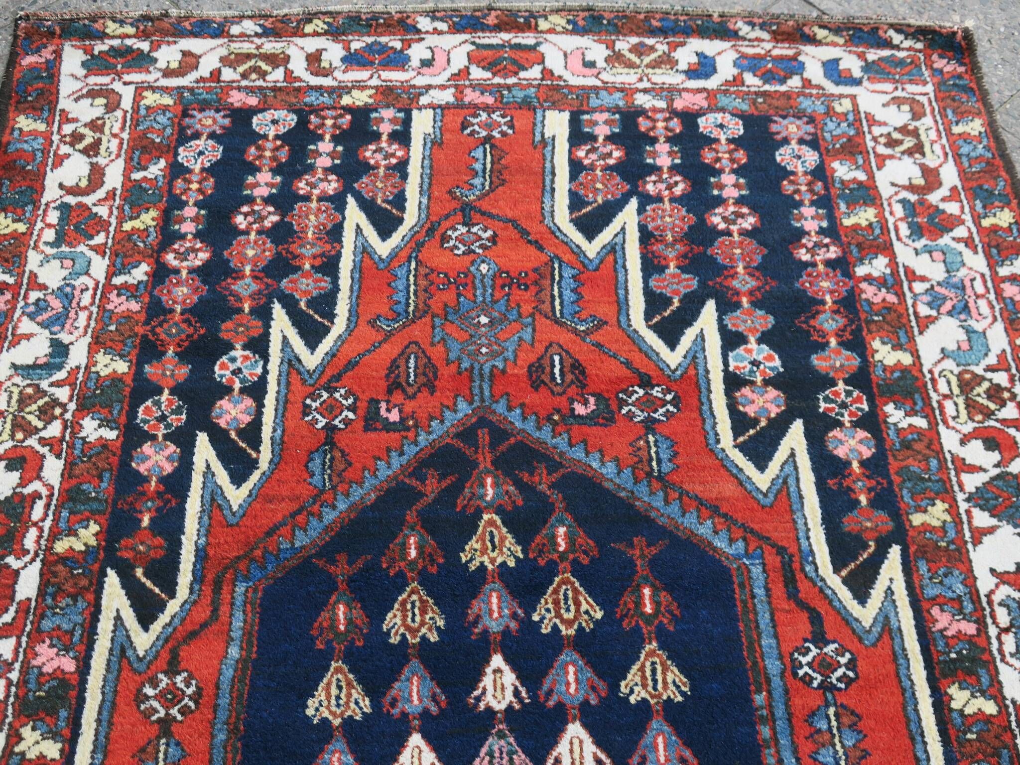 Tapis vintage noué main 1960, 135 cm x 208 cm