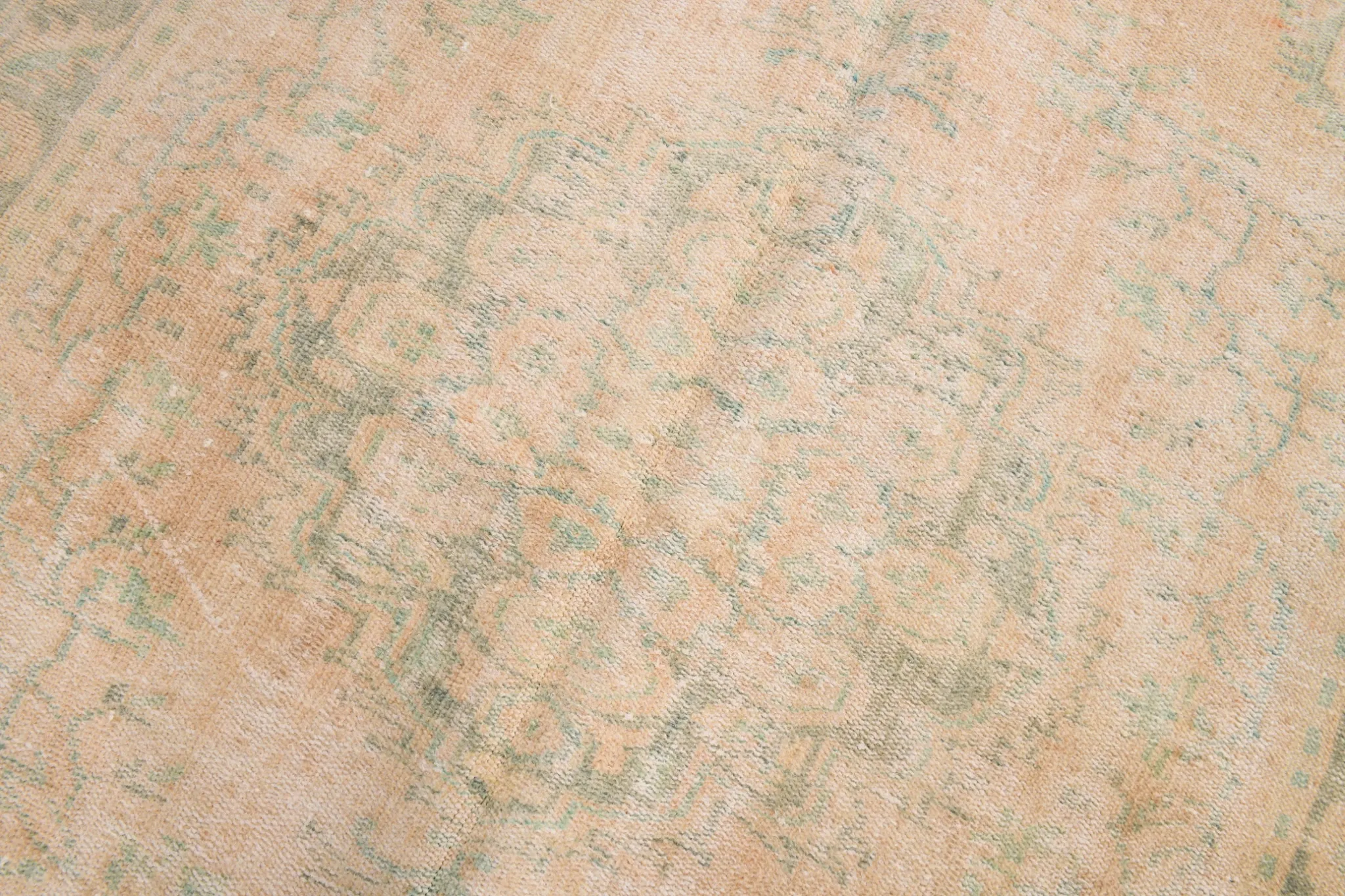 Vintage Peach & Green Turkish Rug, Handmade Neutral Rustic Carpet, 168x274