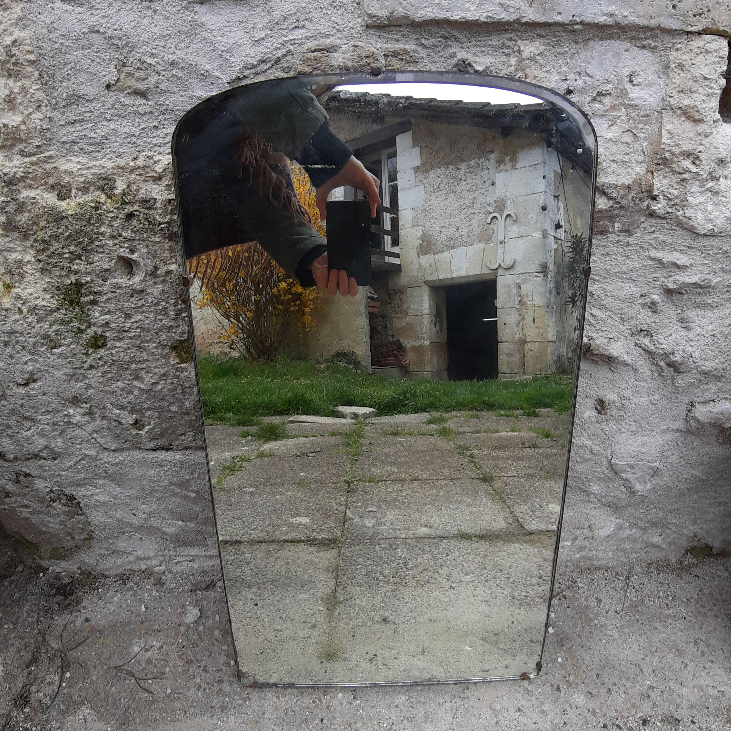 Beveled mirror 68x38 wood bottom