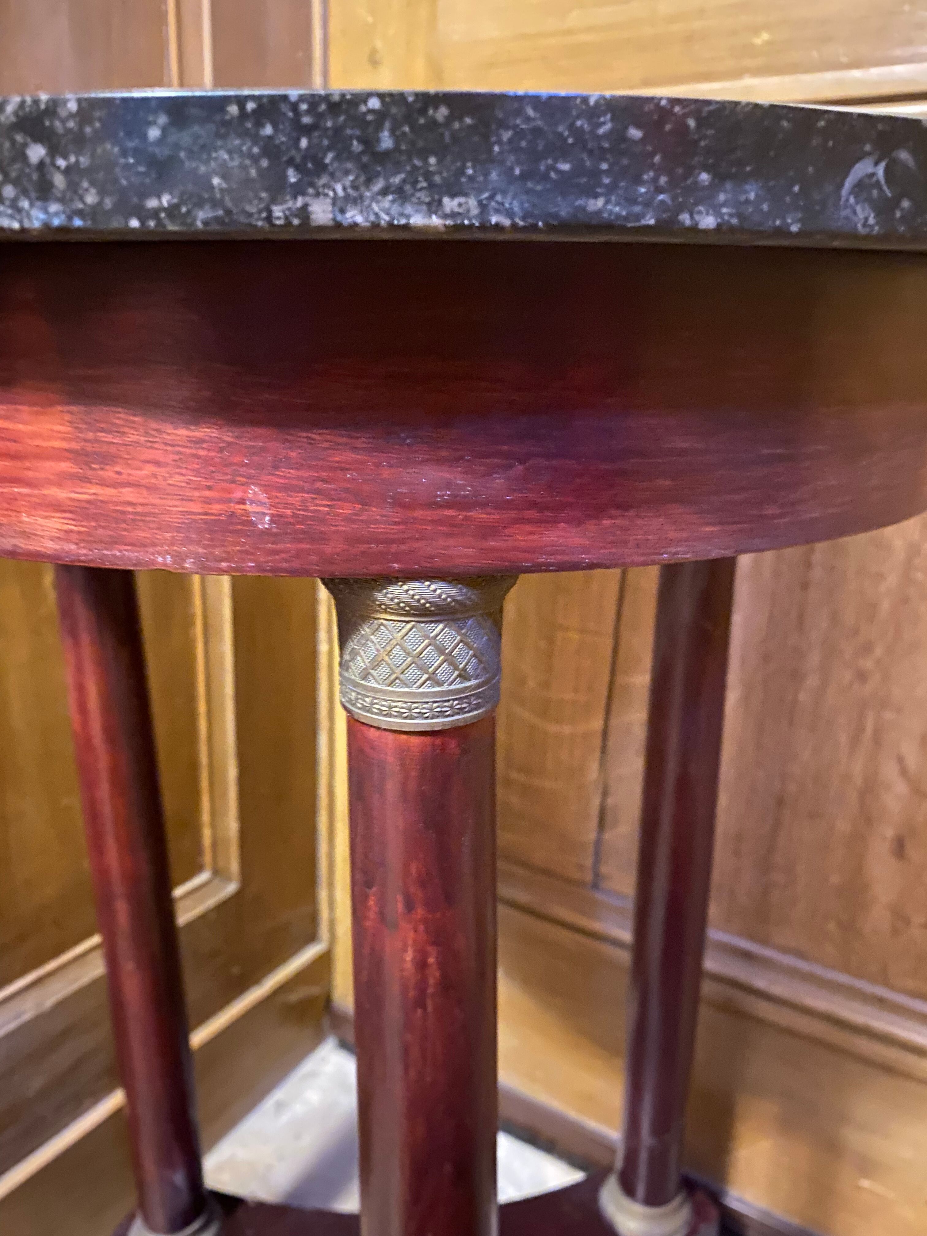 Empire accccajou pedestal table, marble top