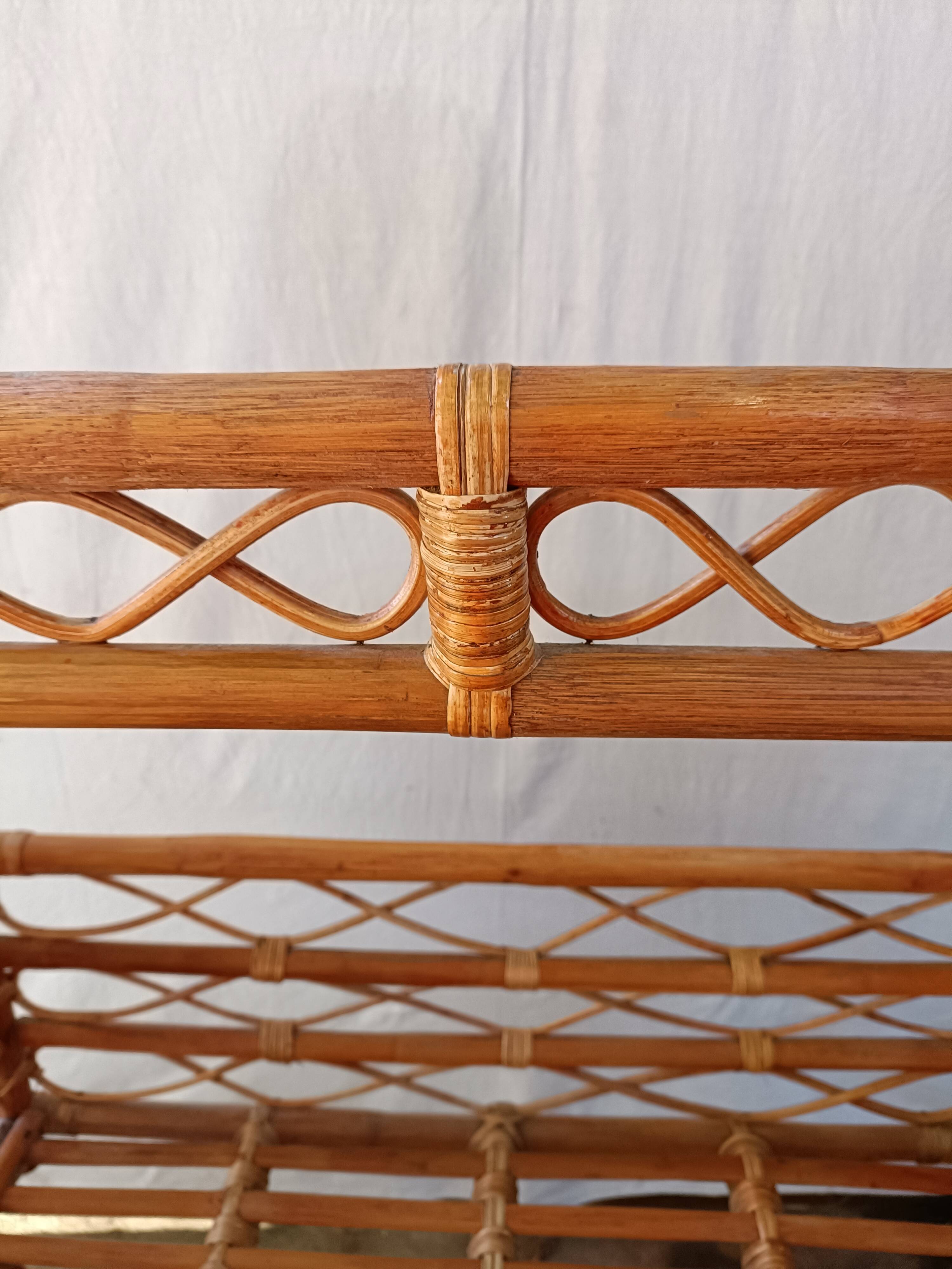 Rattan swing cradle