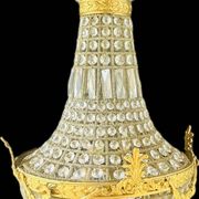 Large Montgolfiere chandelier in gilded bronze and faceted glass pendants