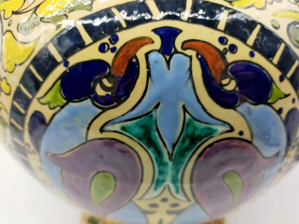Vase En Majolique Art Nouveau