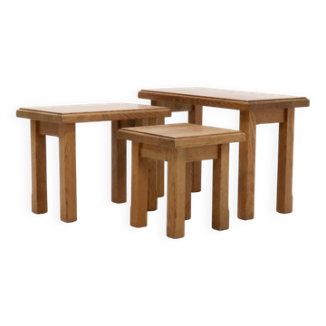 Ensemble de 3 tables gigognes en chêne blond de style brutaliste 1960