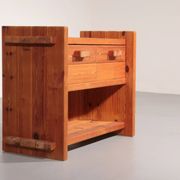 Cabinet en pin brutaliste scandinave par Hans Frydendal