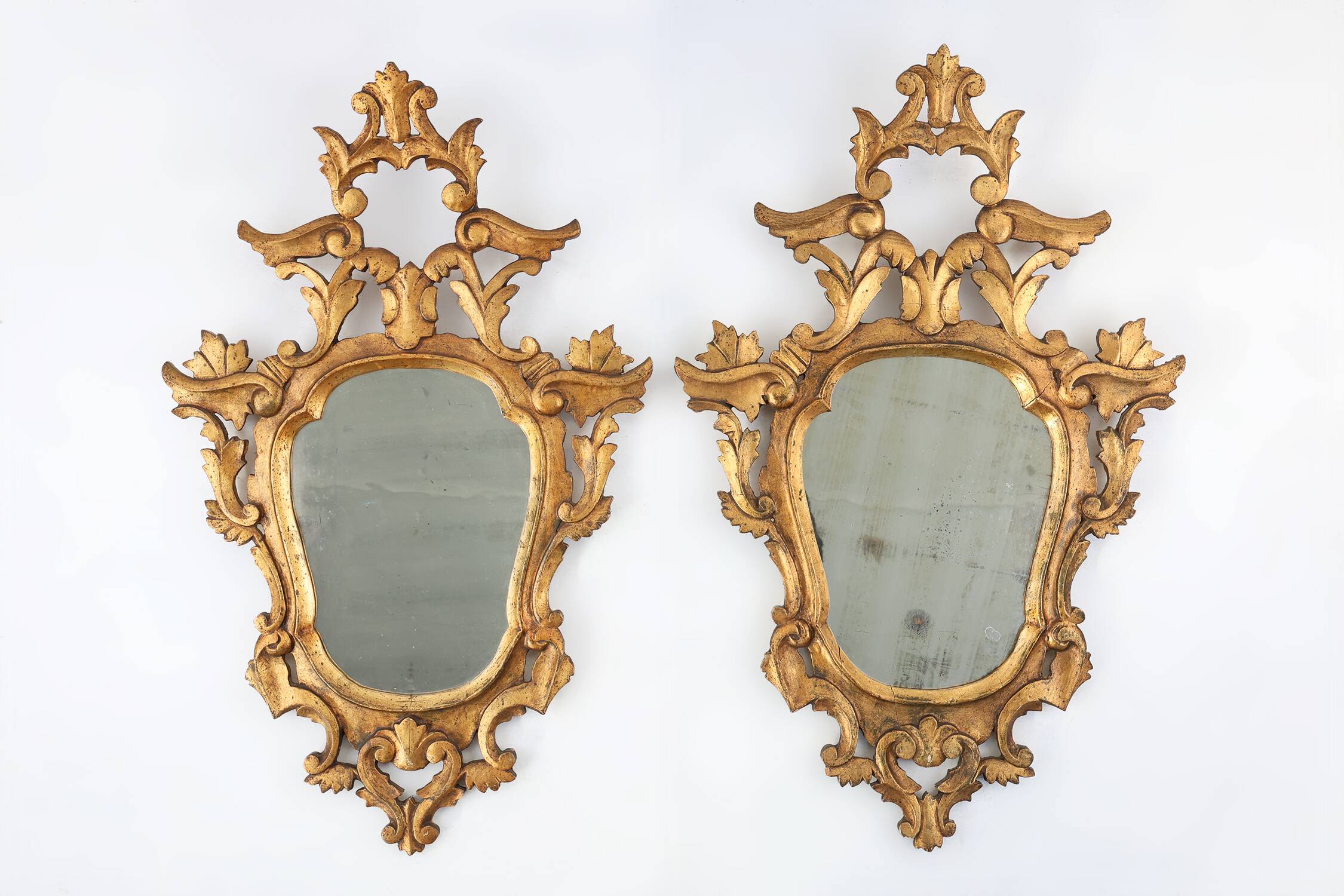 Pair of two Venetian Rococo giltwood mirrors, ca. 1850 Italy