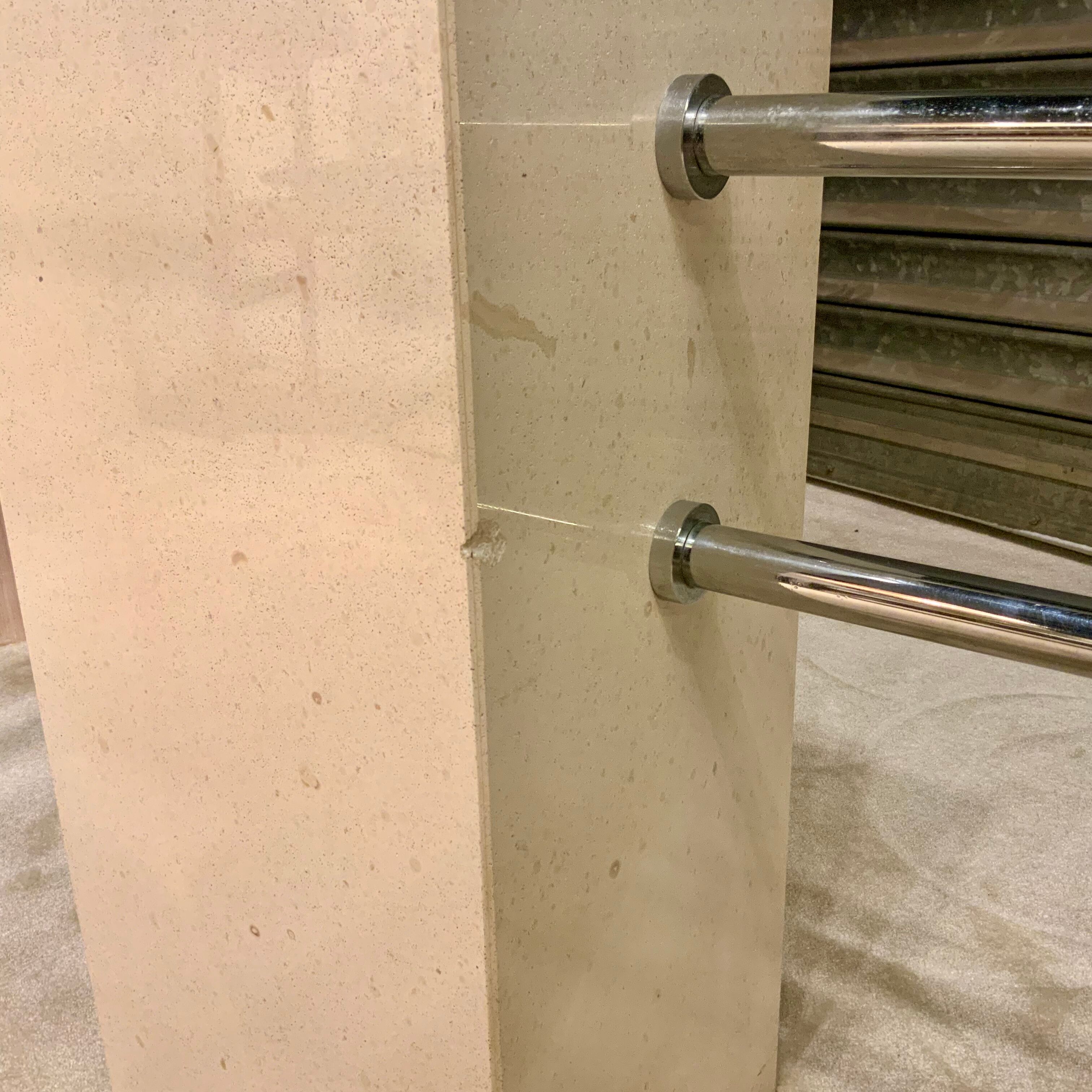 Dining table 1970/80 in travertine