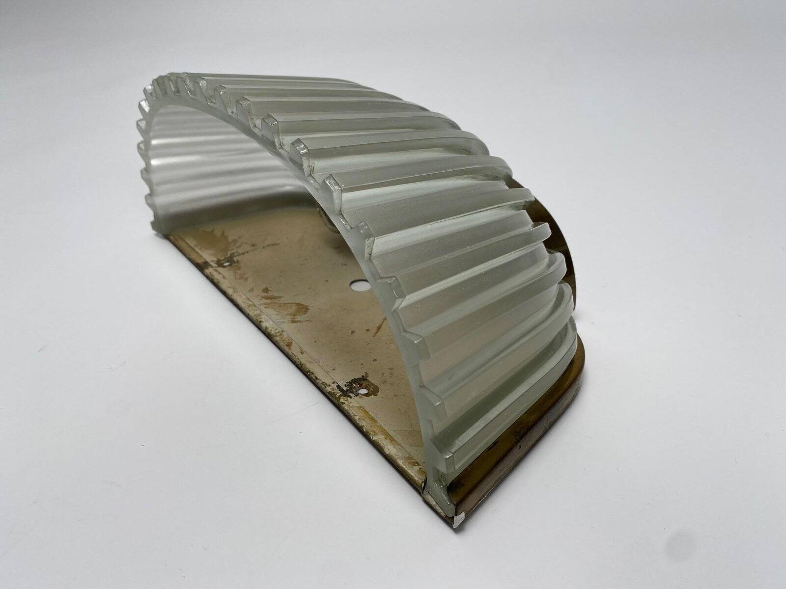 Paire d'appliques en laiton et verre, années 1940-50